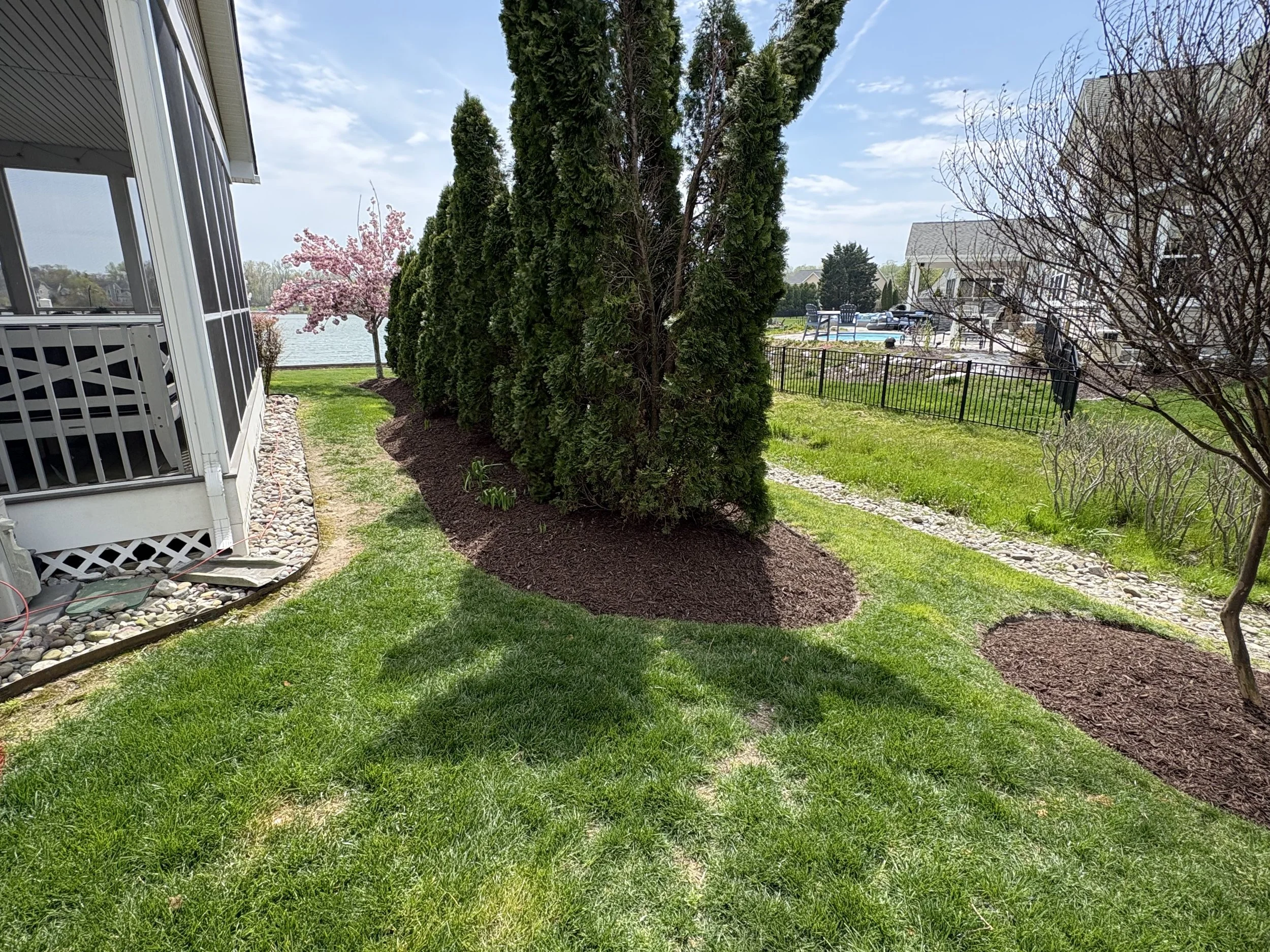 beautiful-lakeside-delaware-landscaping.jpg