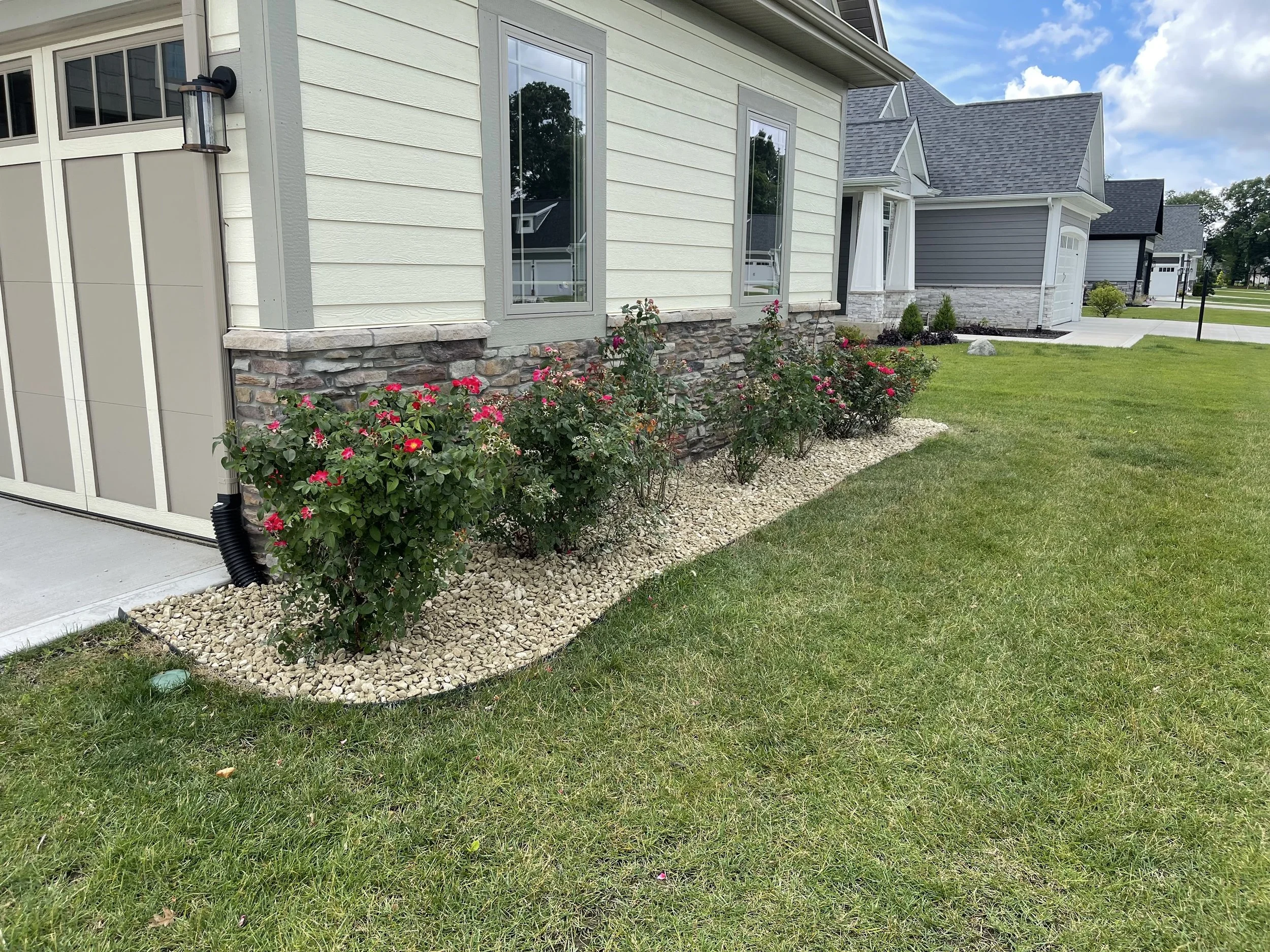 flower-garden-stone-hardscape-delaware.jpg