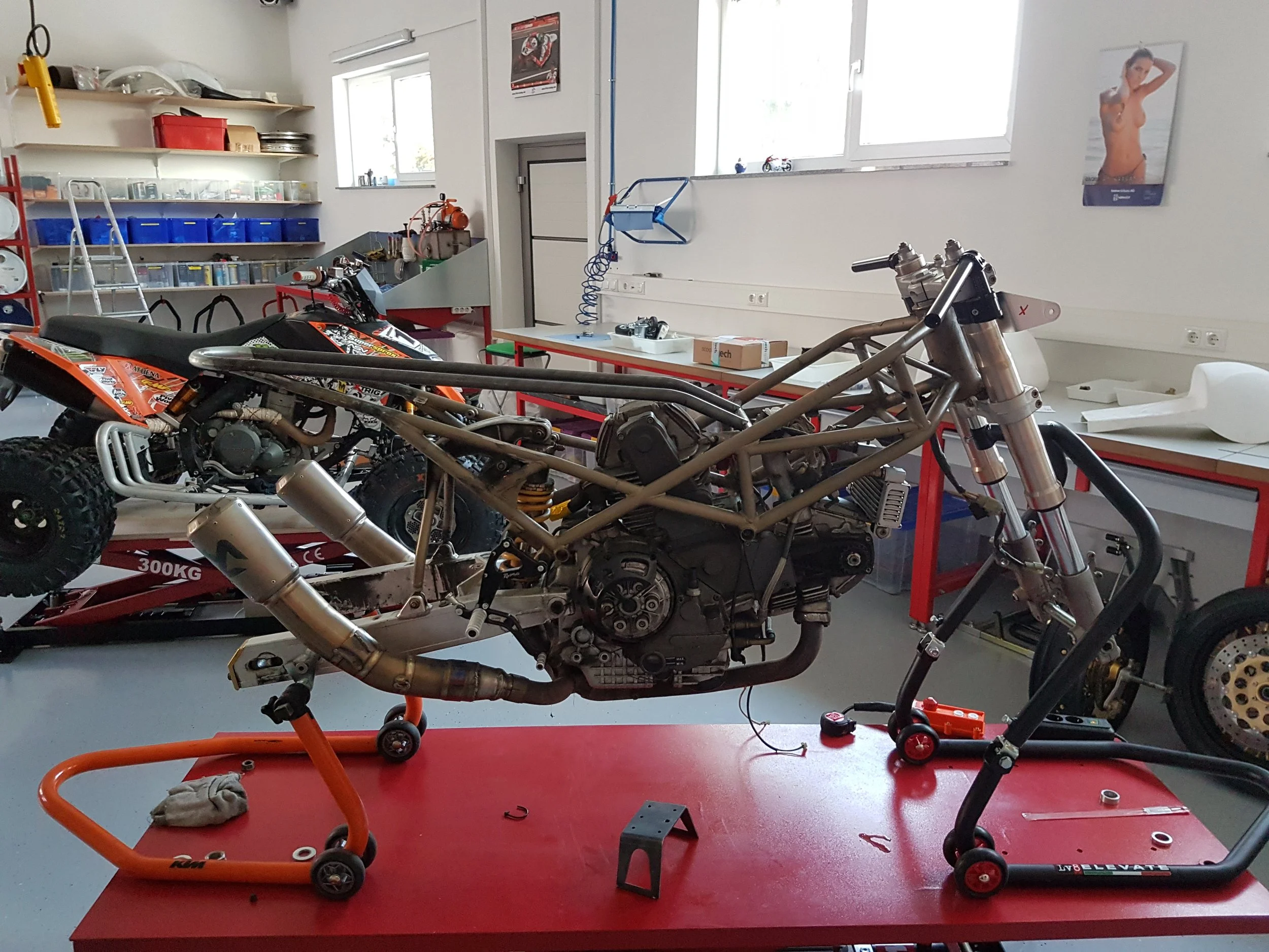 Cafe-Racer Umbau Ducati Monster 900