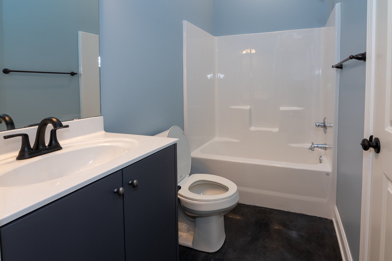 331 Harden A Bath 1_1.jpg