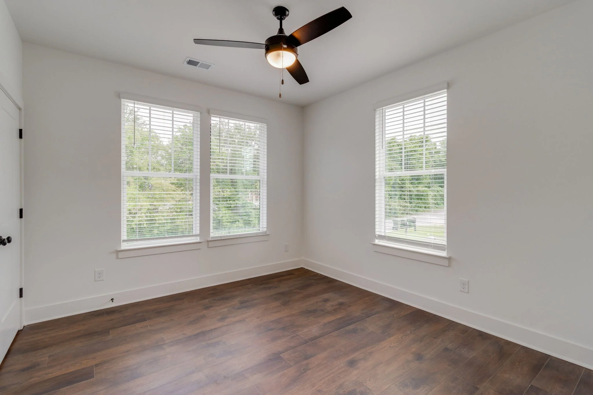 21-web-or-mls-2025 07 21 - 1007 Virginia St-UnitA-Columbia-17.JPG