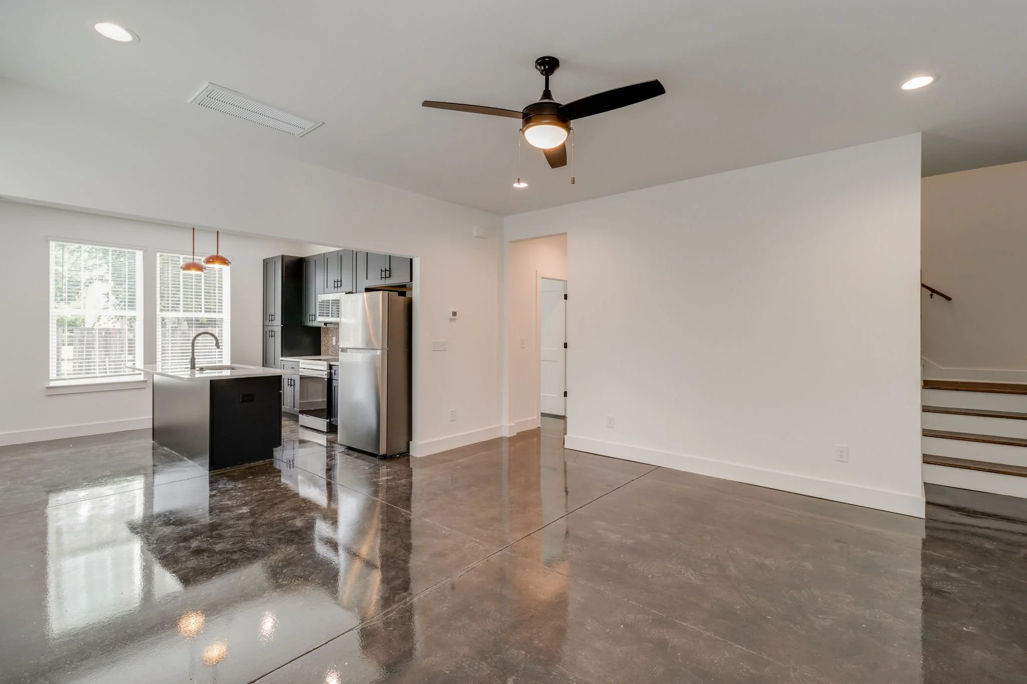 12-web-or-mls-2025 07 21 - 1007 Virginia St-UnitB-Columbia-12.JPG