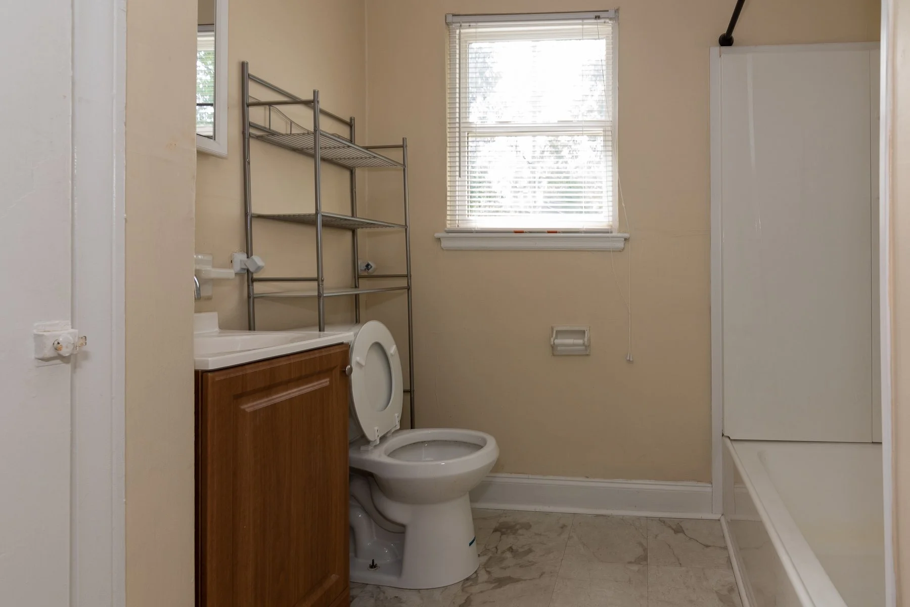 607 Saluda Bathroom 1.jpg
