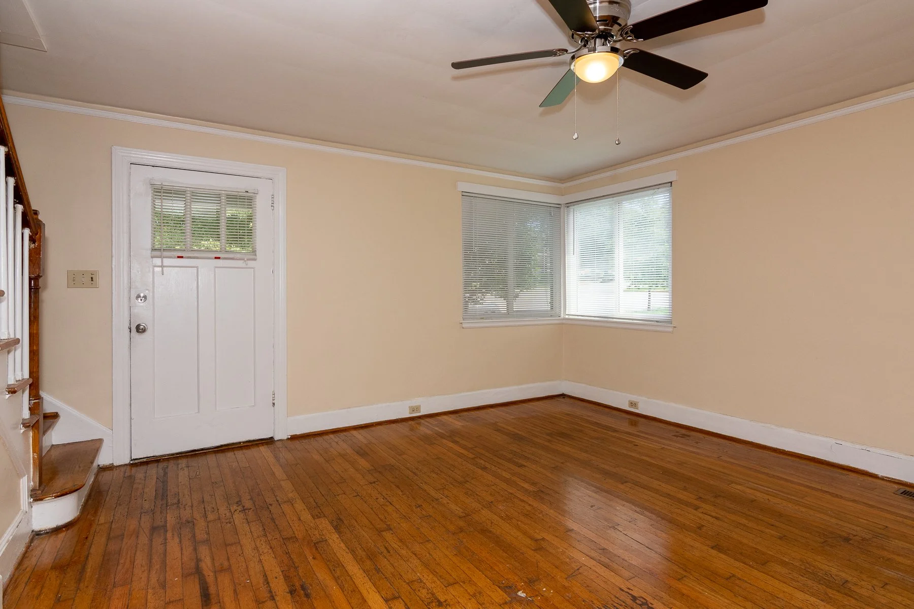 605 Saluda Living Room1.jpg