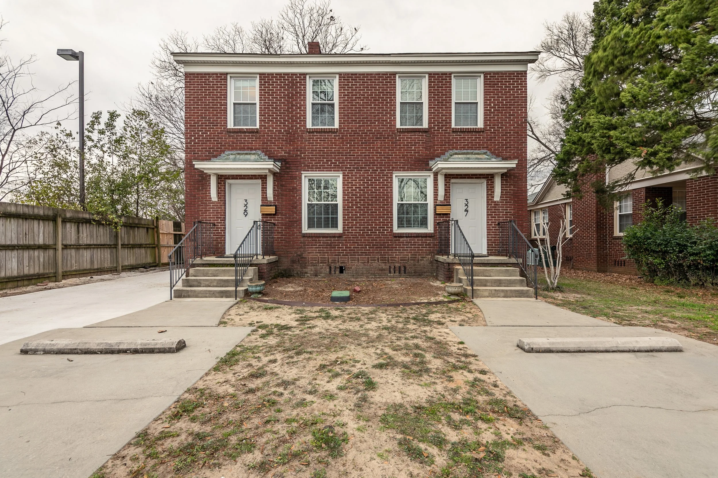 327 Howard St.jpg