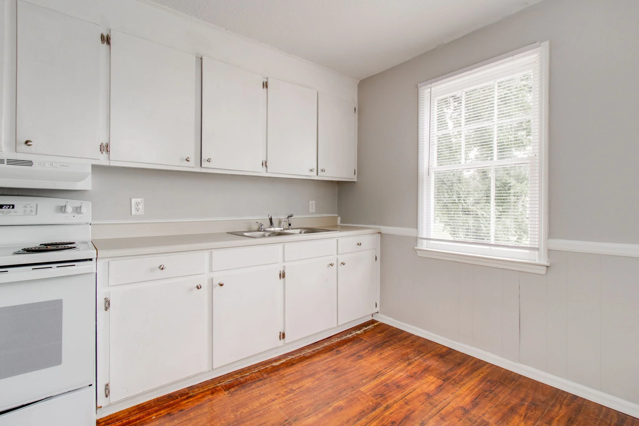 8-web-or-mls-2024 07 29 - 2319 Greene St - Columbia (8).jpg