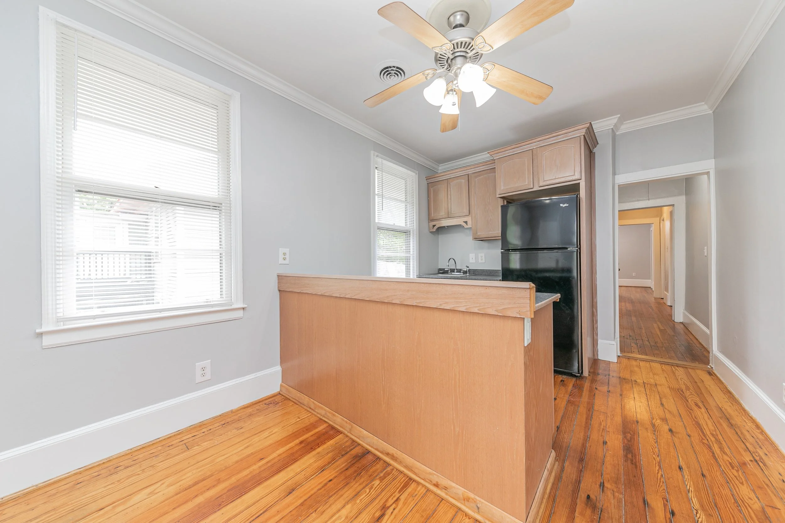 1107 Maple St-18.jpg
