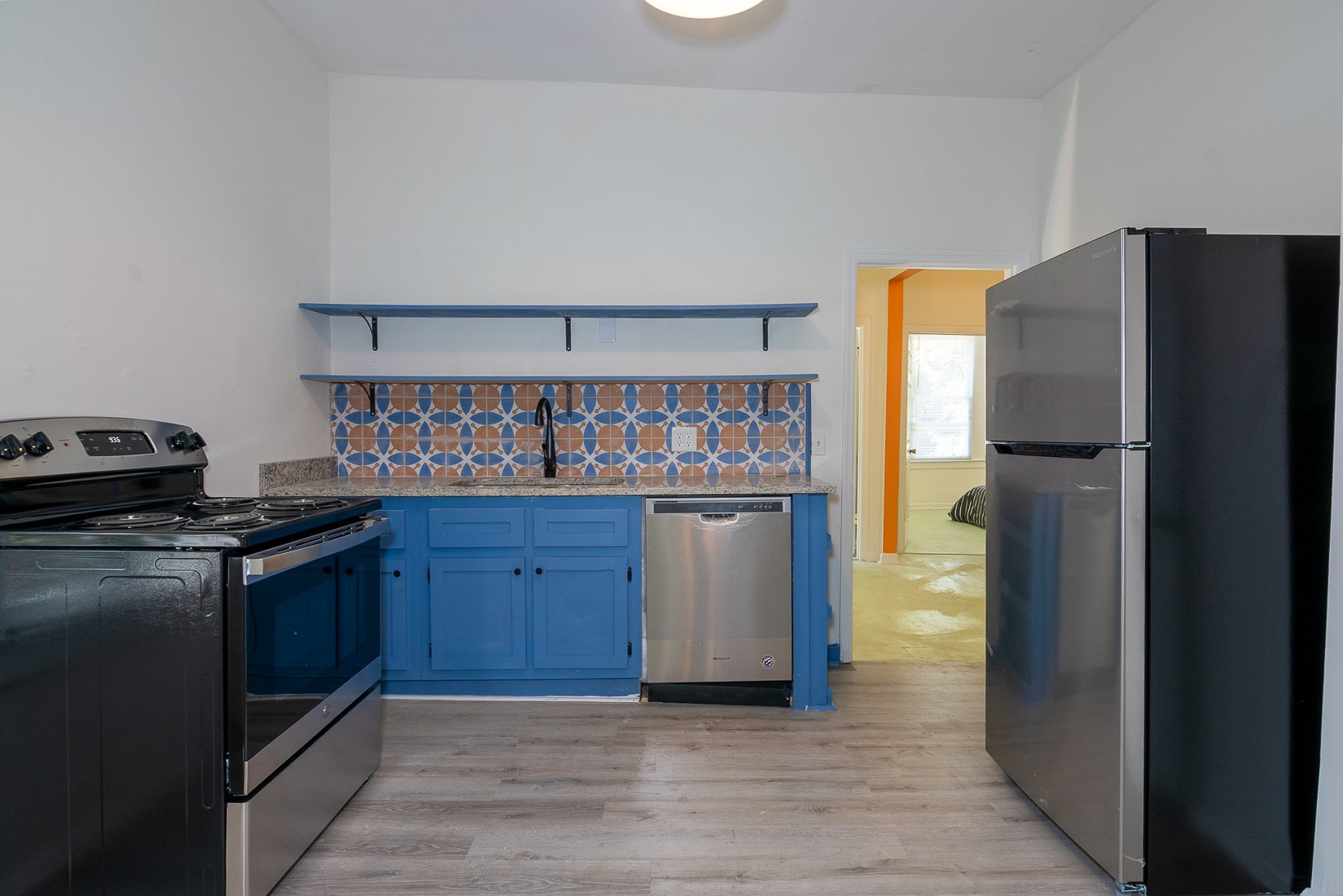 2319 Lee Upstairs Kitchen 1.jpg