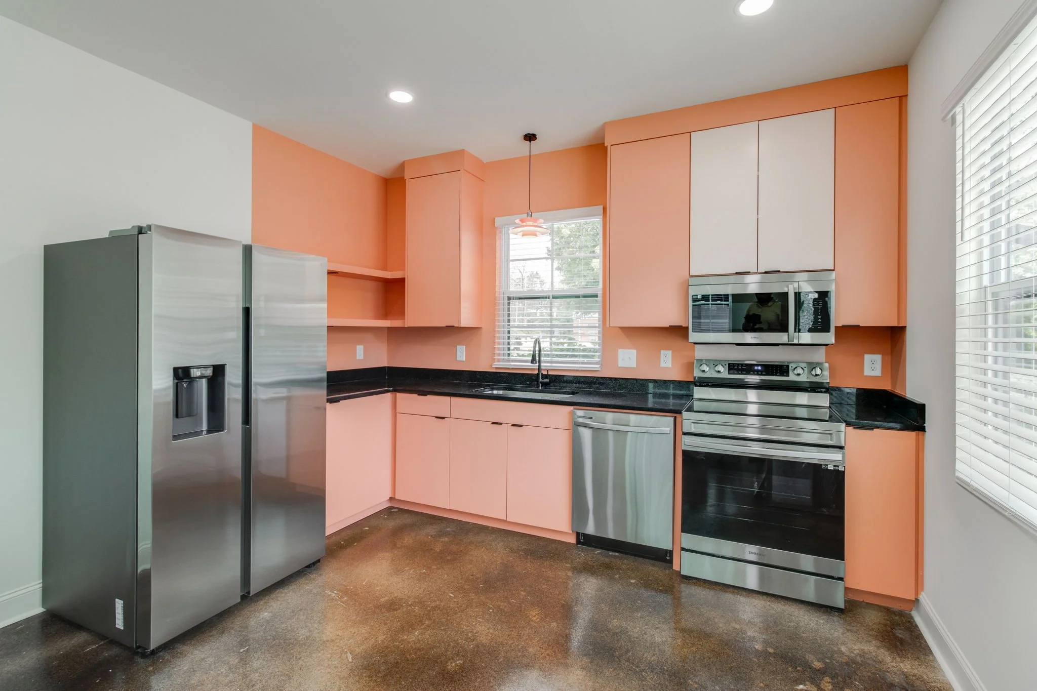70-web-or-mls-2023 05 30 - 1410 Barnwell St-Columbia-70.jpg