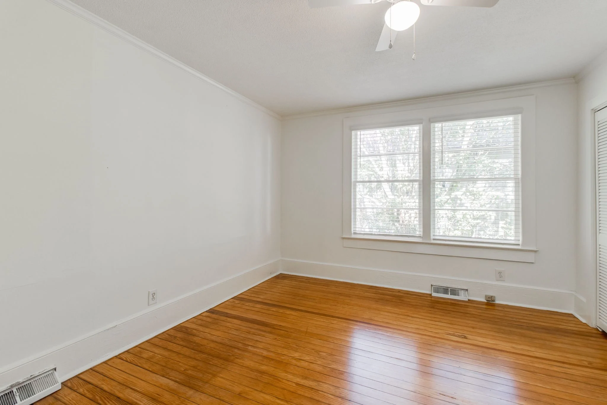 11-web-or-mls-2022 10 27 - 624 Kentucky St-Columbia-11.jpg