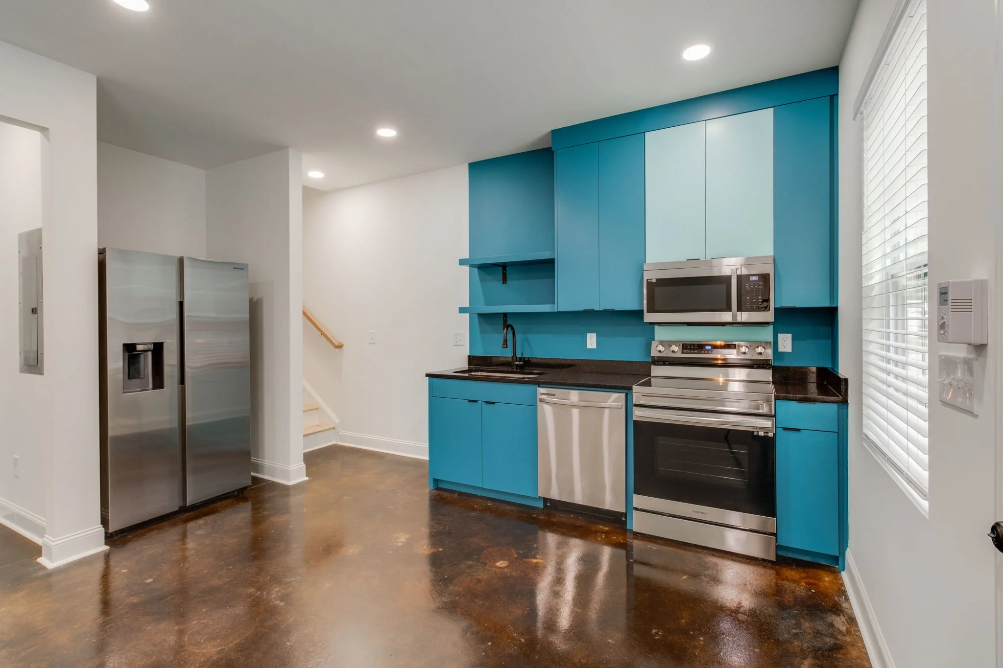 22-web-or-mls-2023 05 30 - 1410 Barnwell St-Columbia-22.jpg