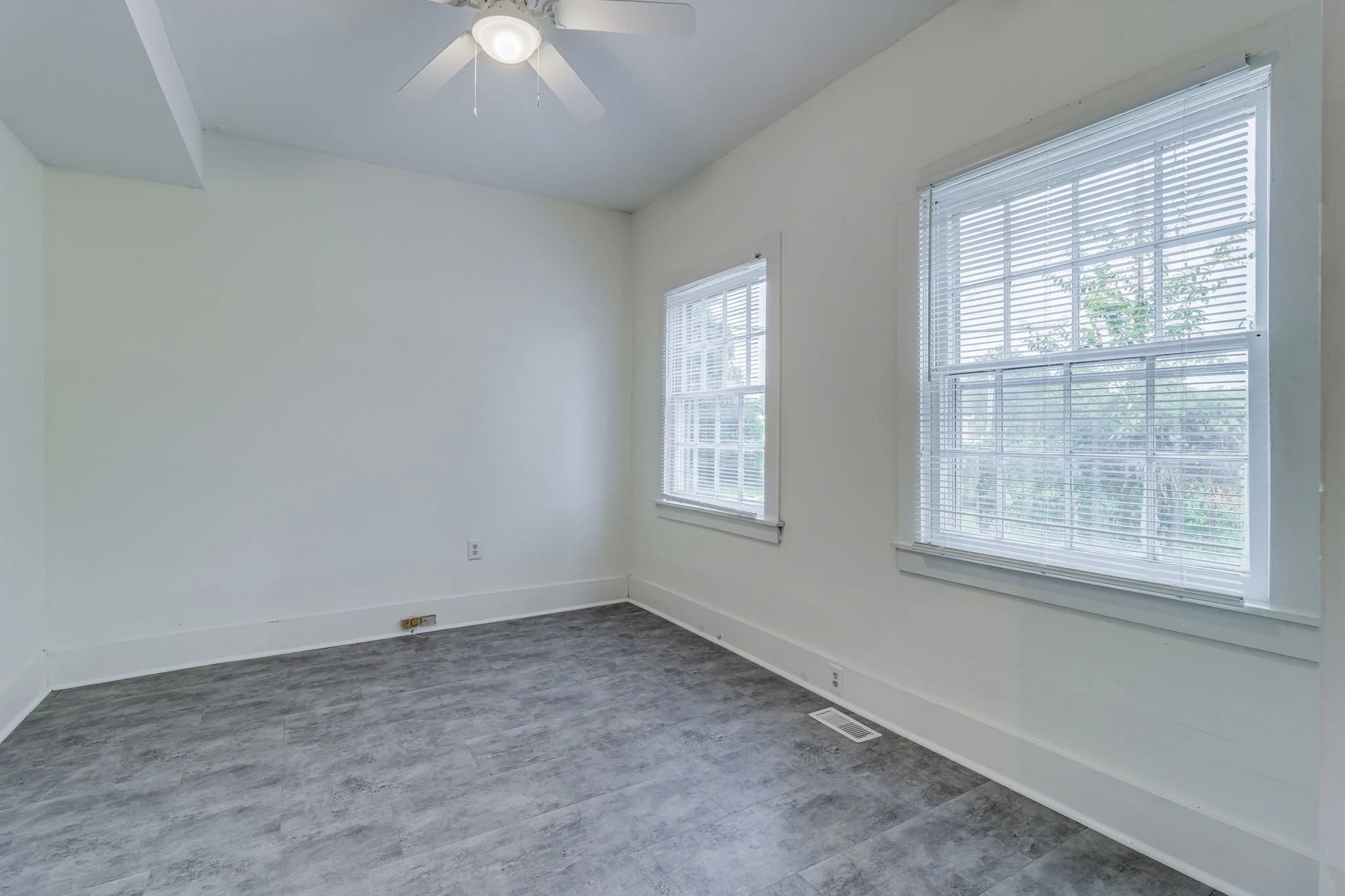 15-web-or-mls-2021 08 04 - 1109PriceAve-Columbia-15.jpg