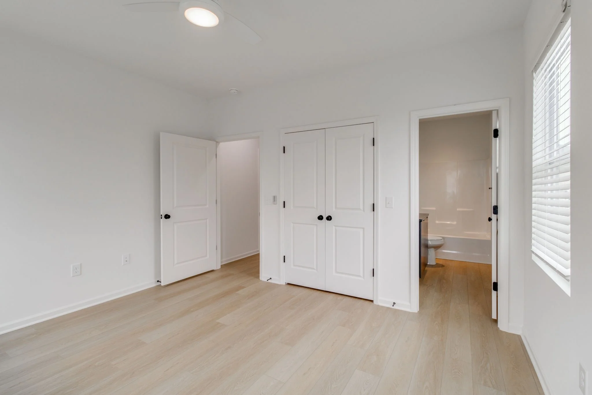 73-web-or-mls-Apartment D-16.jpg