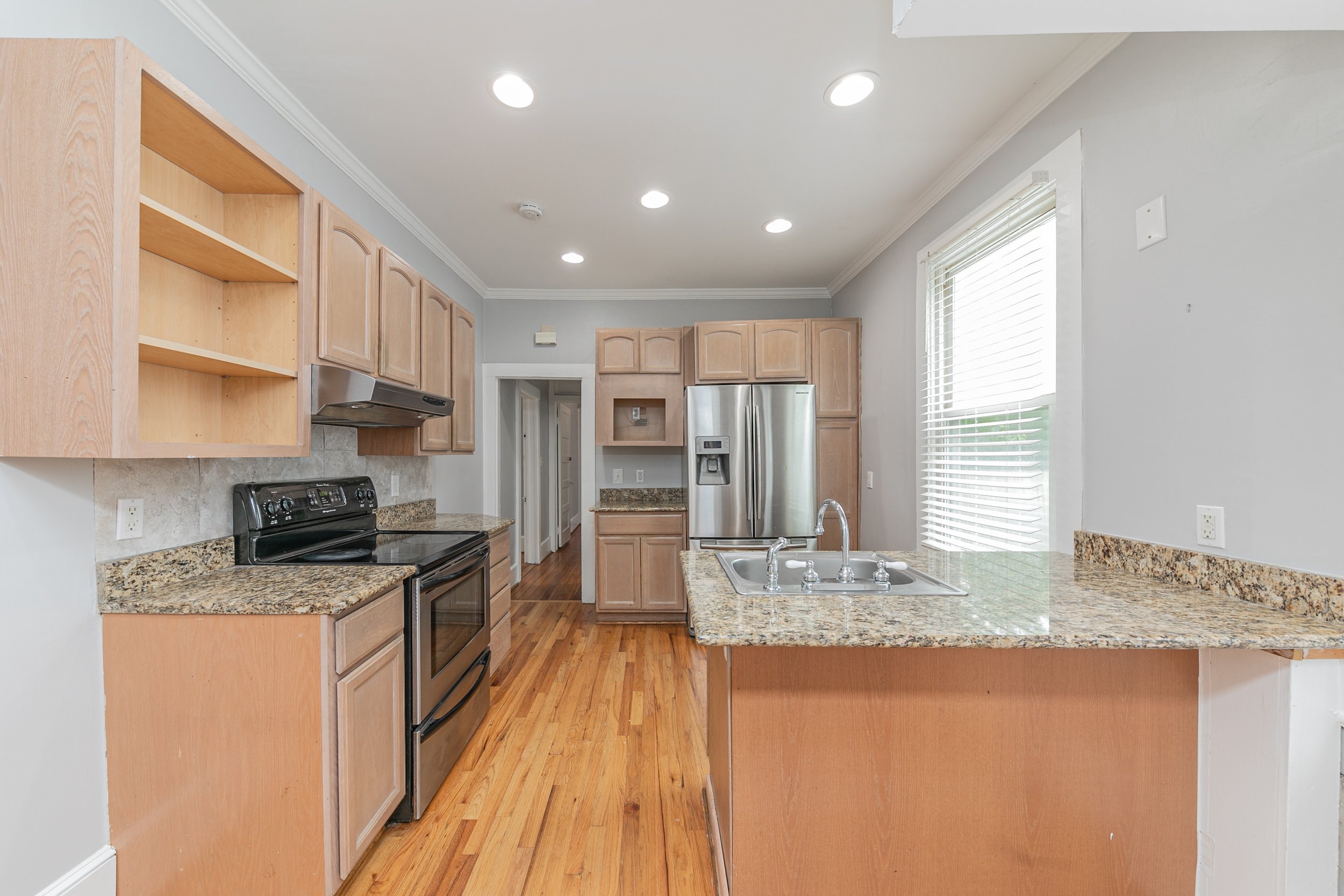1107 Maple St-4.jpg