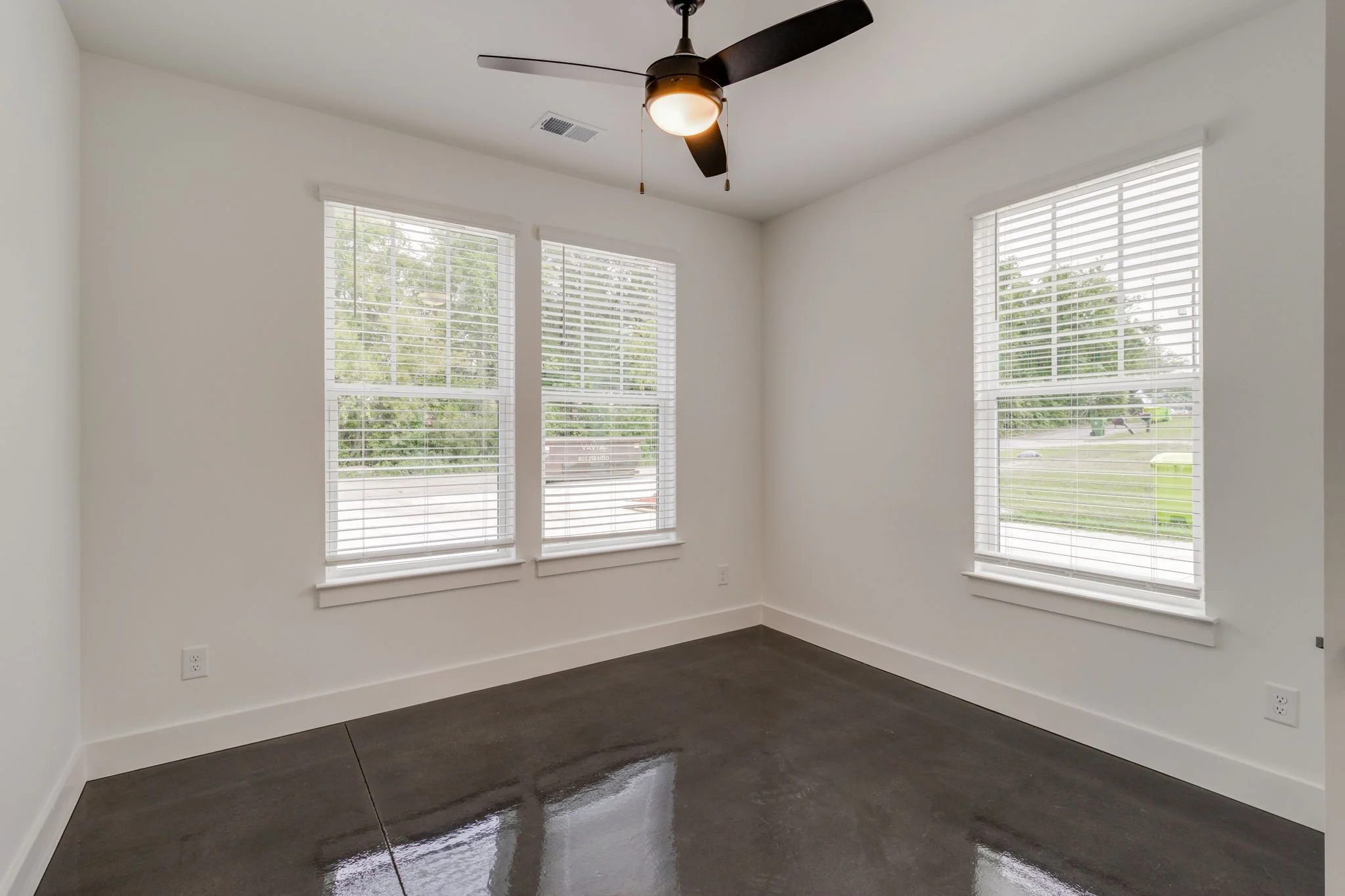 13-web-or-mls-2025 07 21 - 1007 Virginia St-UnitA-Columbia-13.JPG