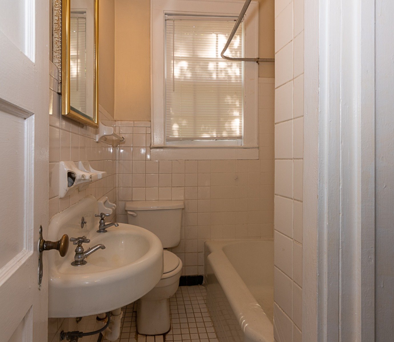 2407 Bath 1 (edited).jpg