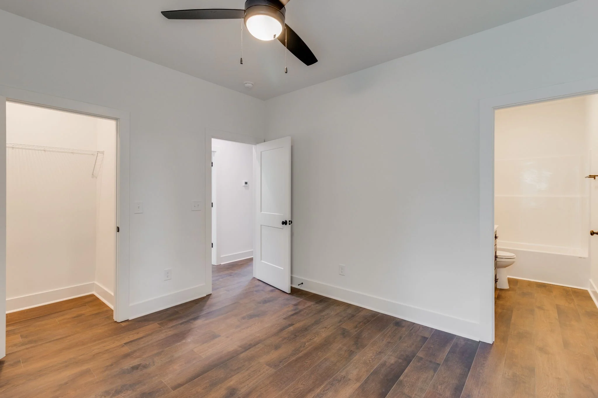 19-web-or-mls-2025 07 21 - 1007 Virginia St-UnitA-Columbia-25.JPG