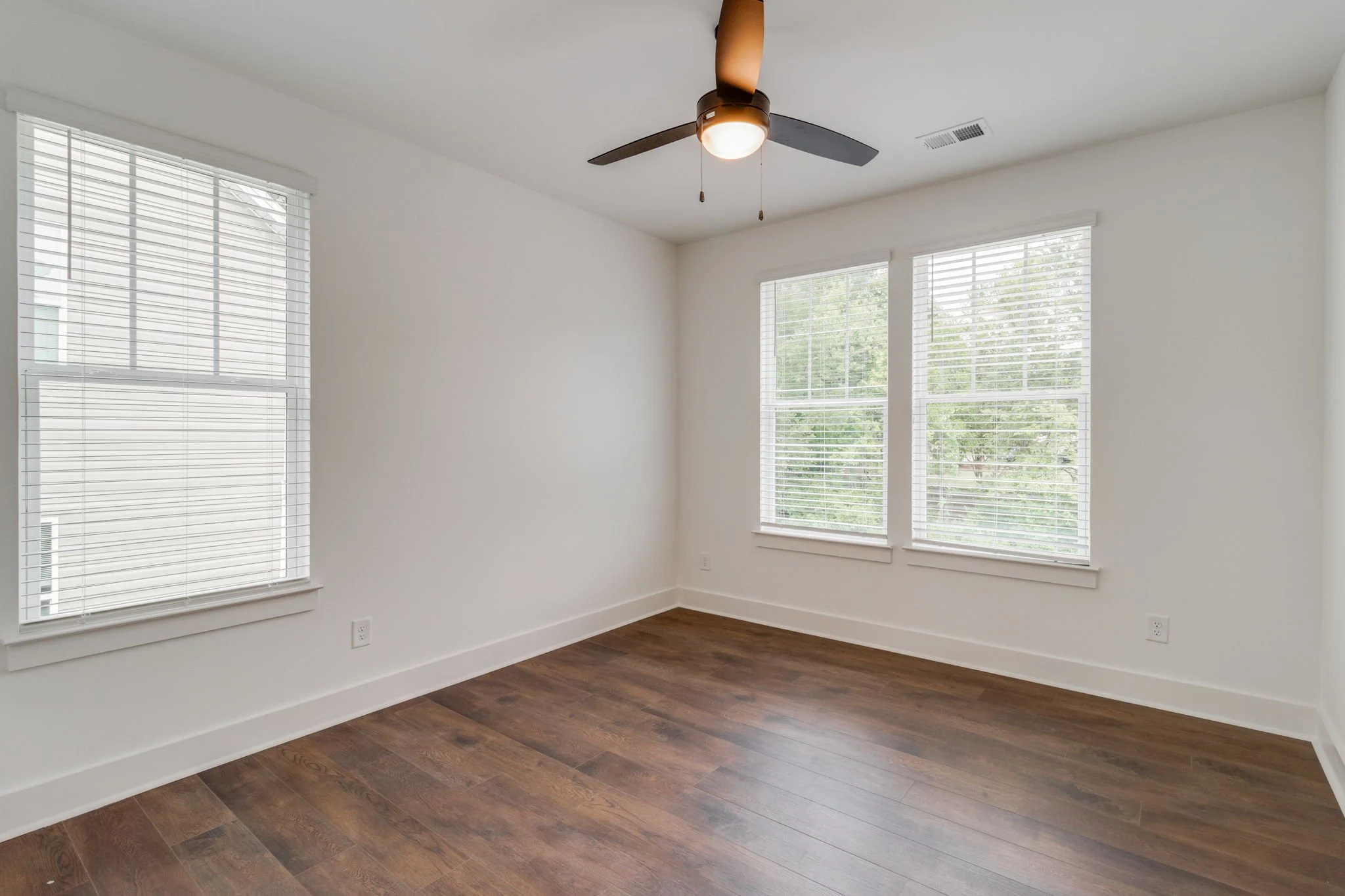 25-web-or-mls-2025 07 21 - 1007 Virginia St-UnitA-Columbia-21.JPG