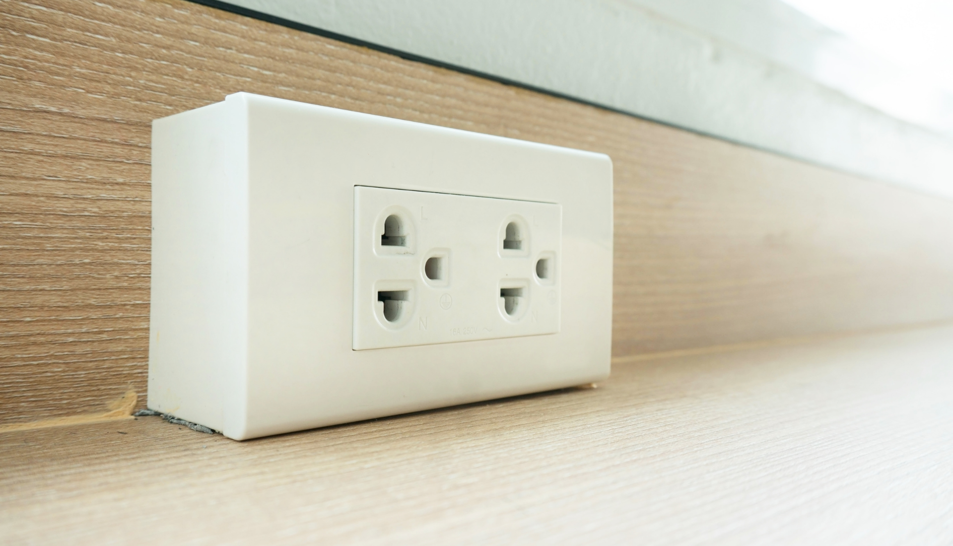 5 Hidden Areas in Offices That Collect the Most Germs