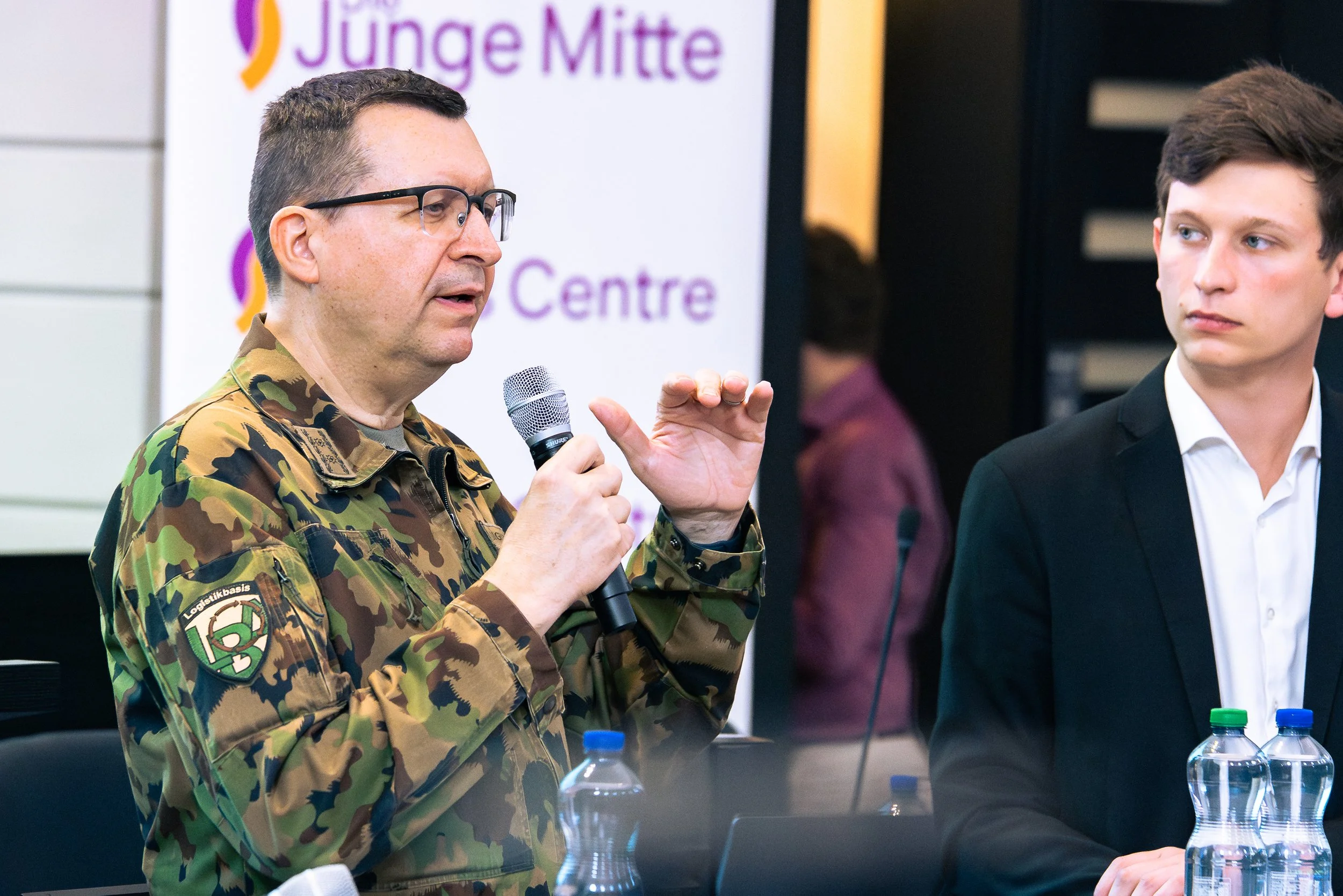 Divisionär Rolf André Siegenthaler,
Chef Logistikbasis der Armee