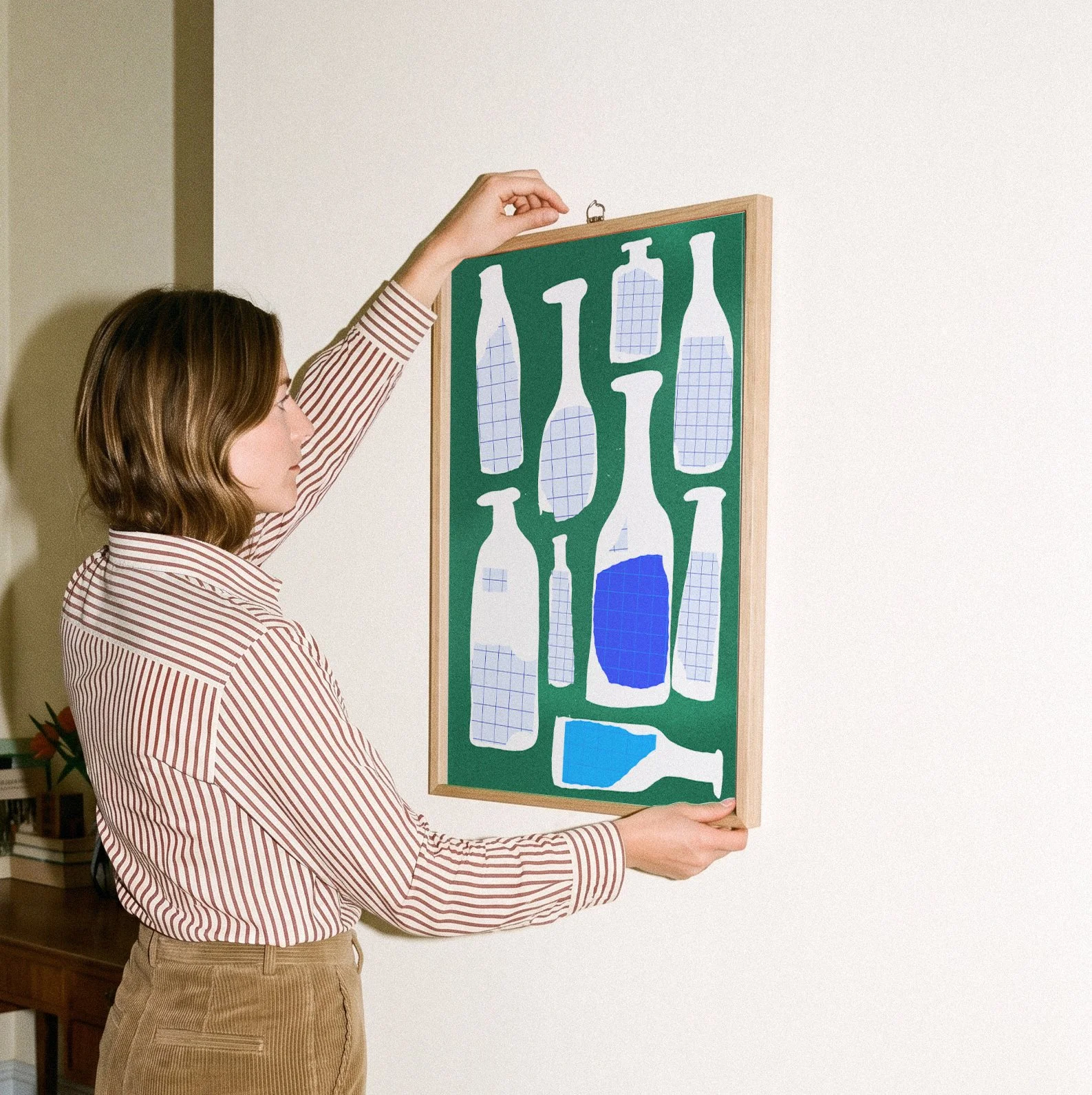 Mockup_bottle_checker_wall.jpg