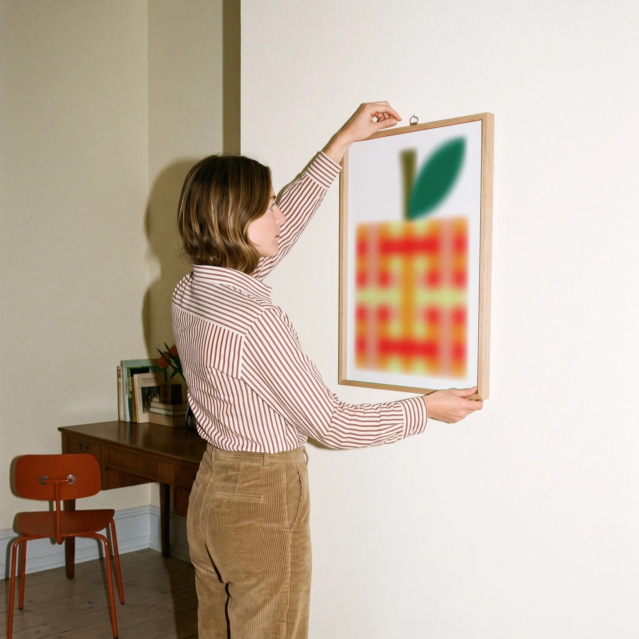 Mockup_apple_obscura_red_wall.jpg