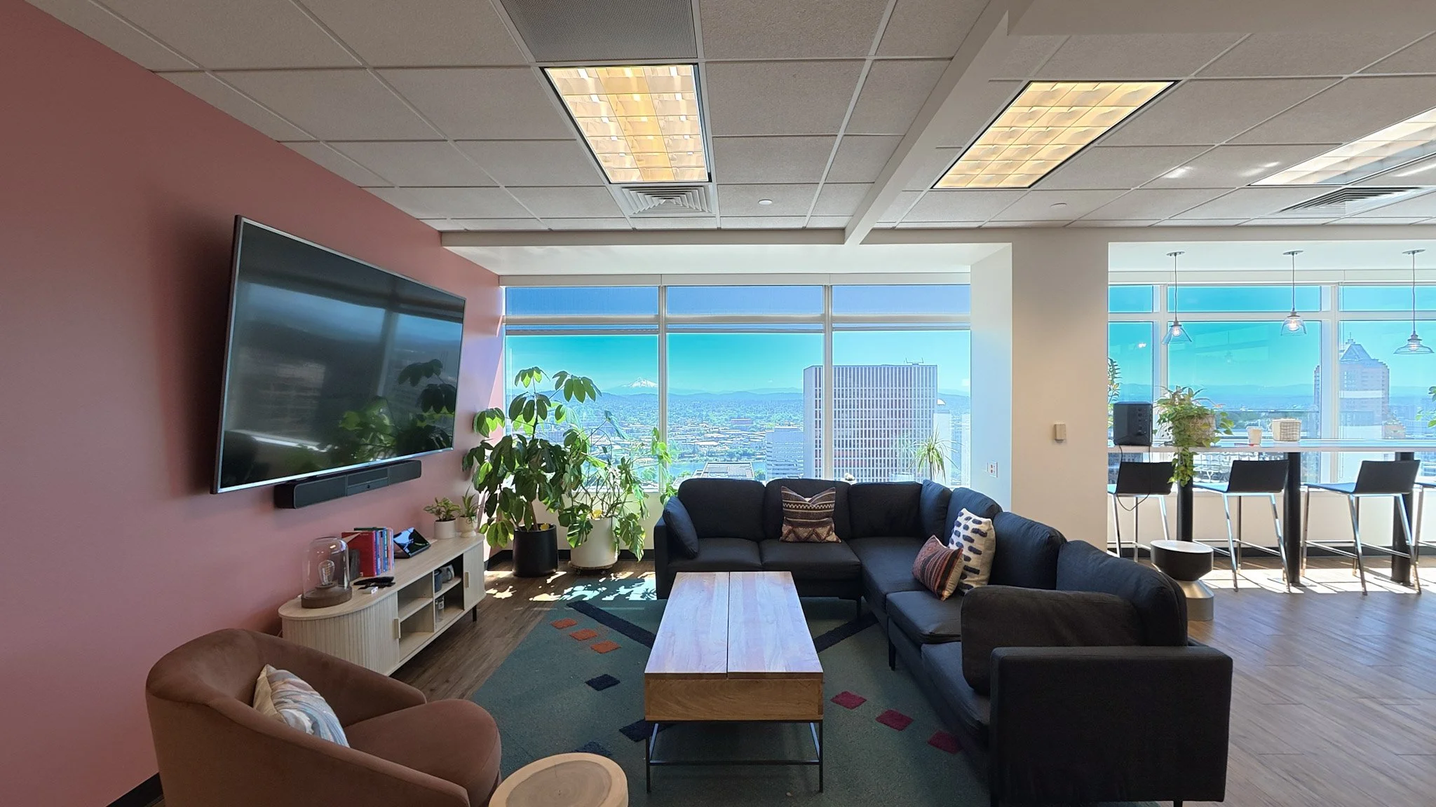 Living Room 1.jpg