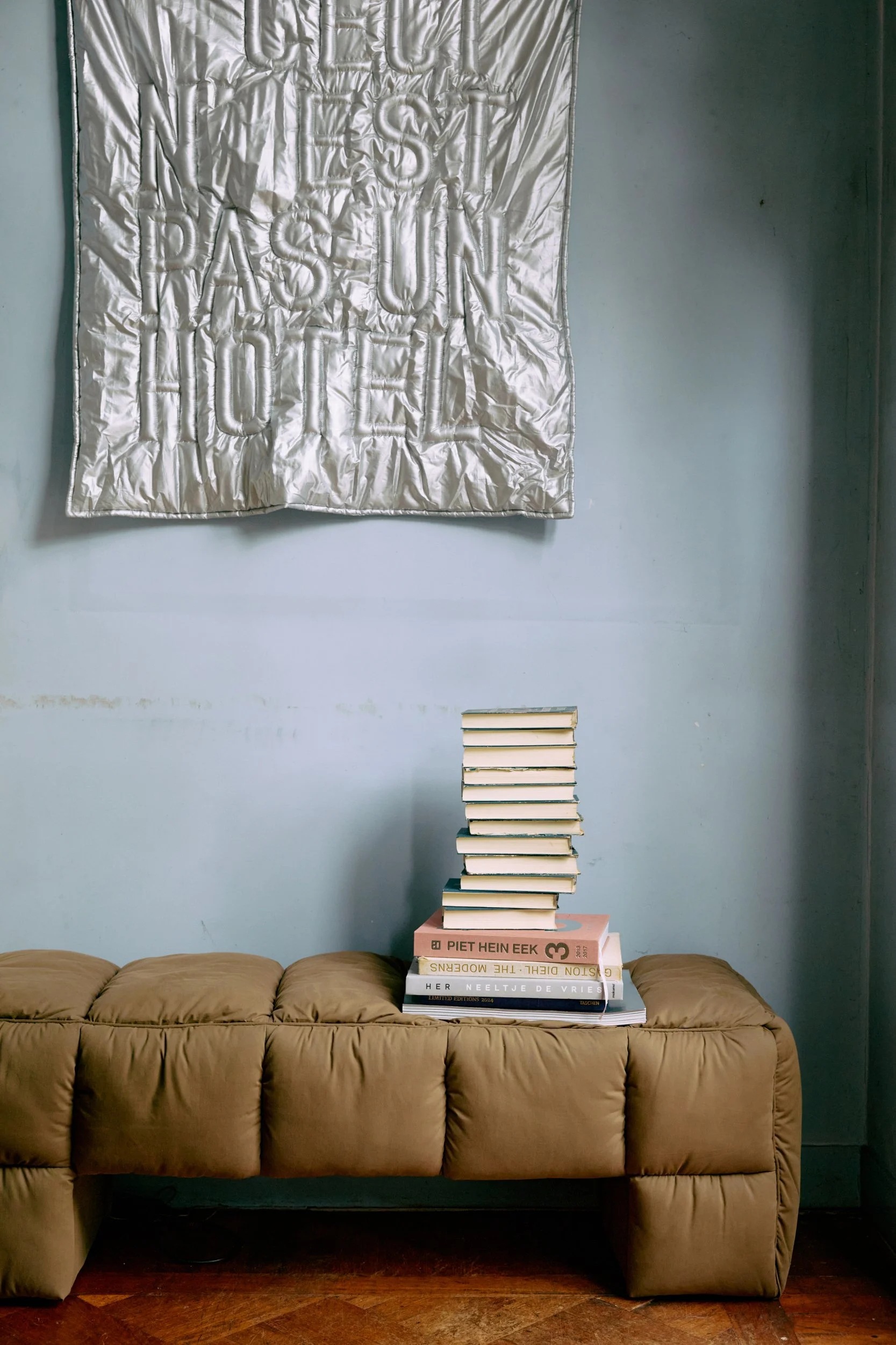 2526_collection_hkliving_shoot_1_lr_064.jpg
