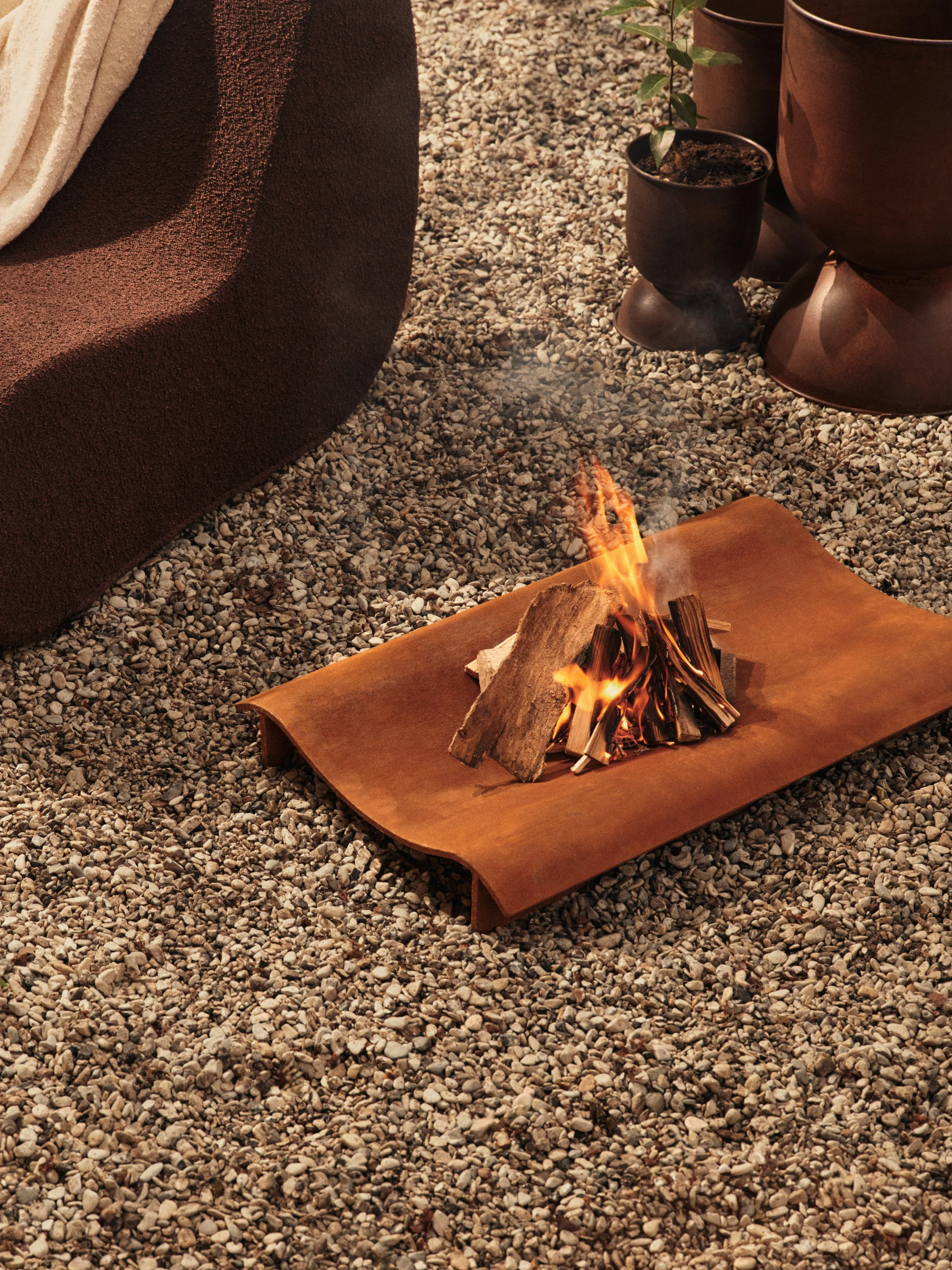 FermLiving_SS26_SoleneFirePit_1104273401.jpg