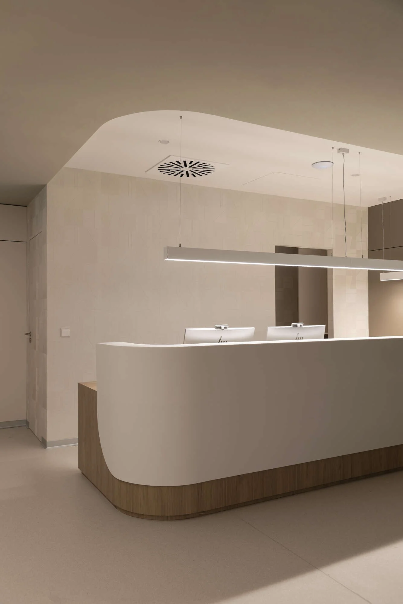 Lorna-de-Santos_REM_10_Minimalism-_Sustainable_High-tech-materials-..-COOP-Estudio-Entreabierto.jpg