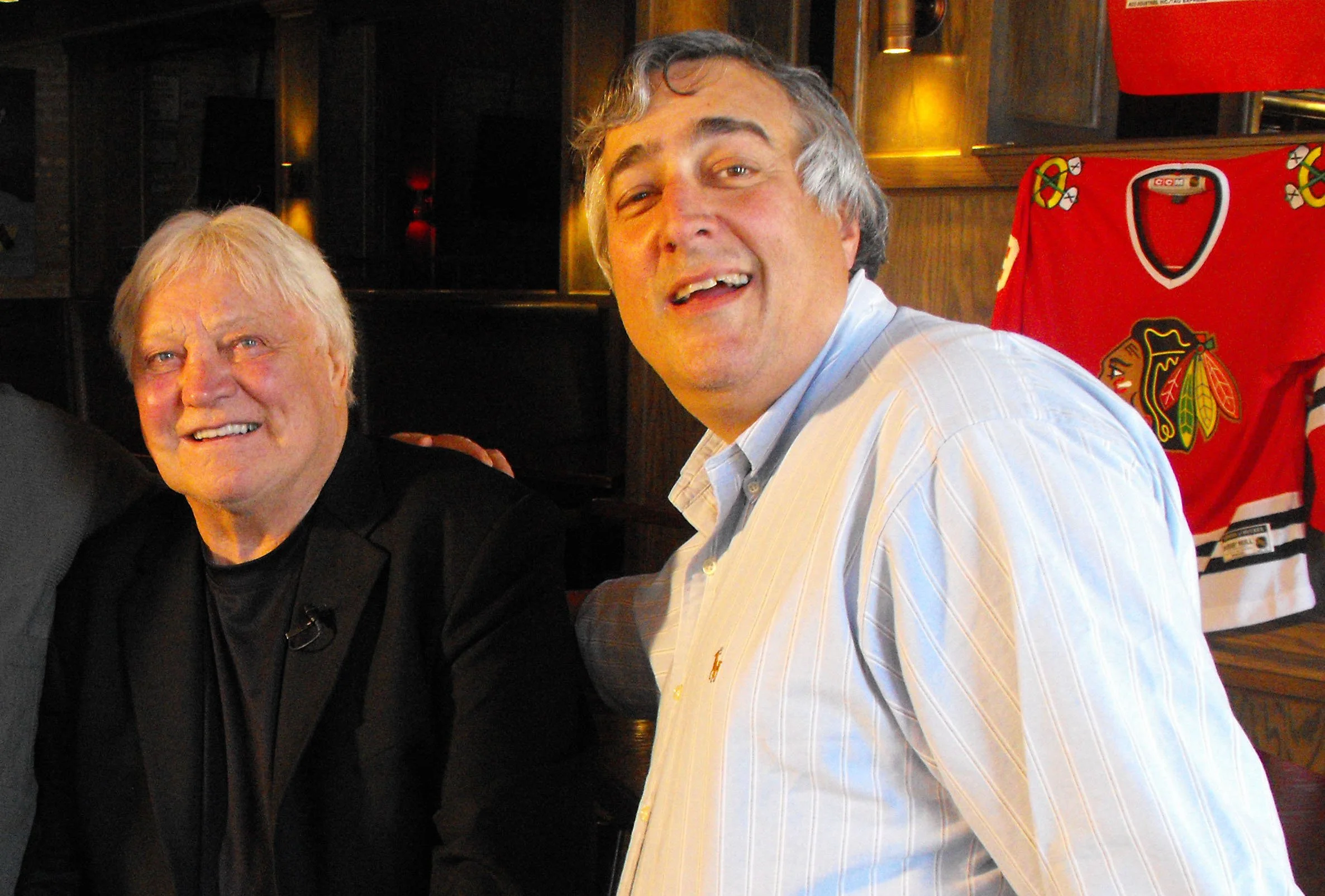 Elliott & Bobby Hull.jpg