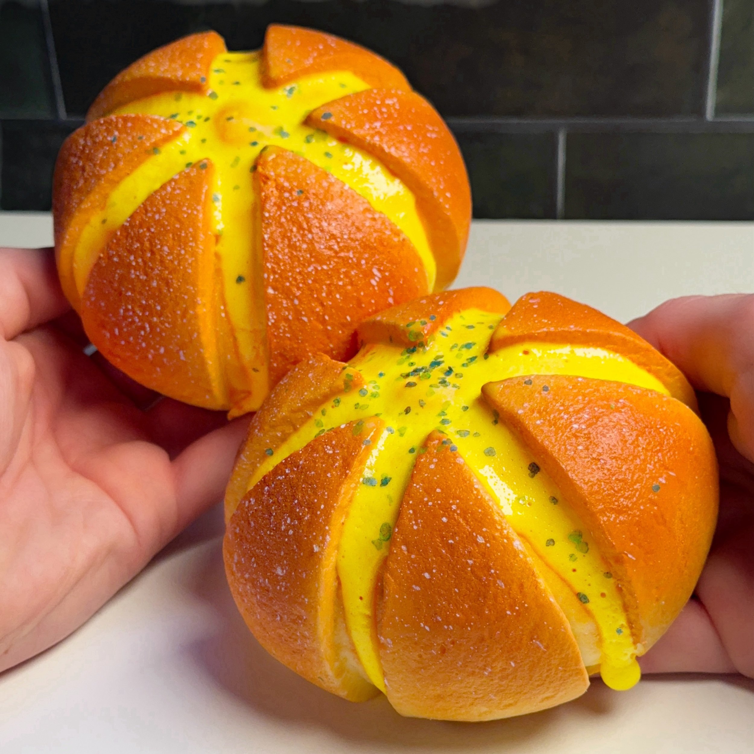 Cheesy Garlic Bun Squishy