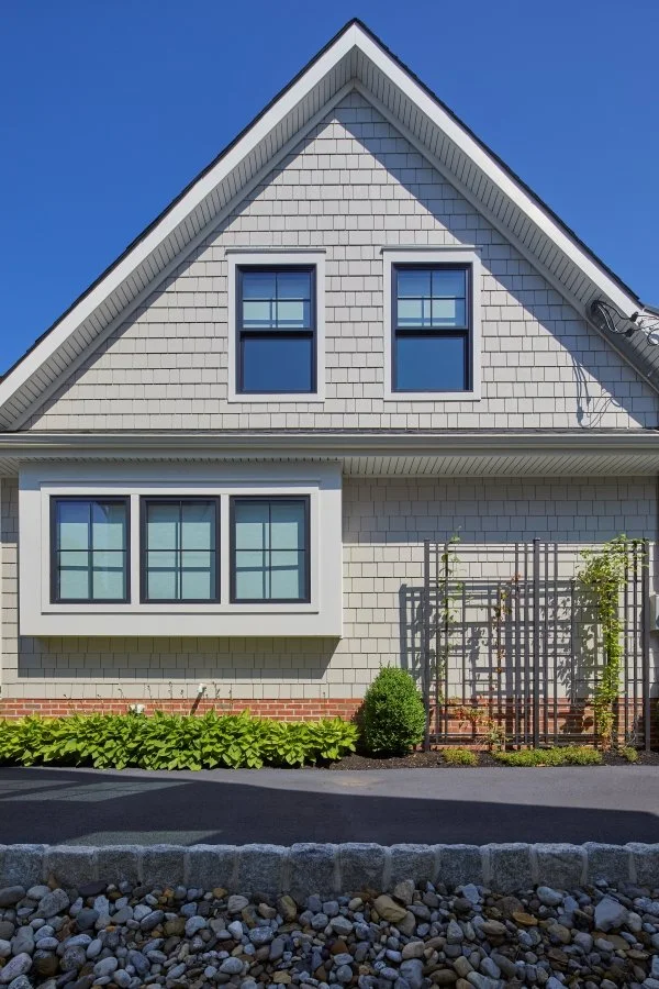 contemporary-classic-side-elevation-steel-arbor-bay-window-landscaping-driveway-haddon-heights-nj.jpg
