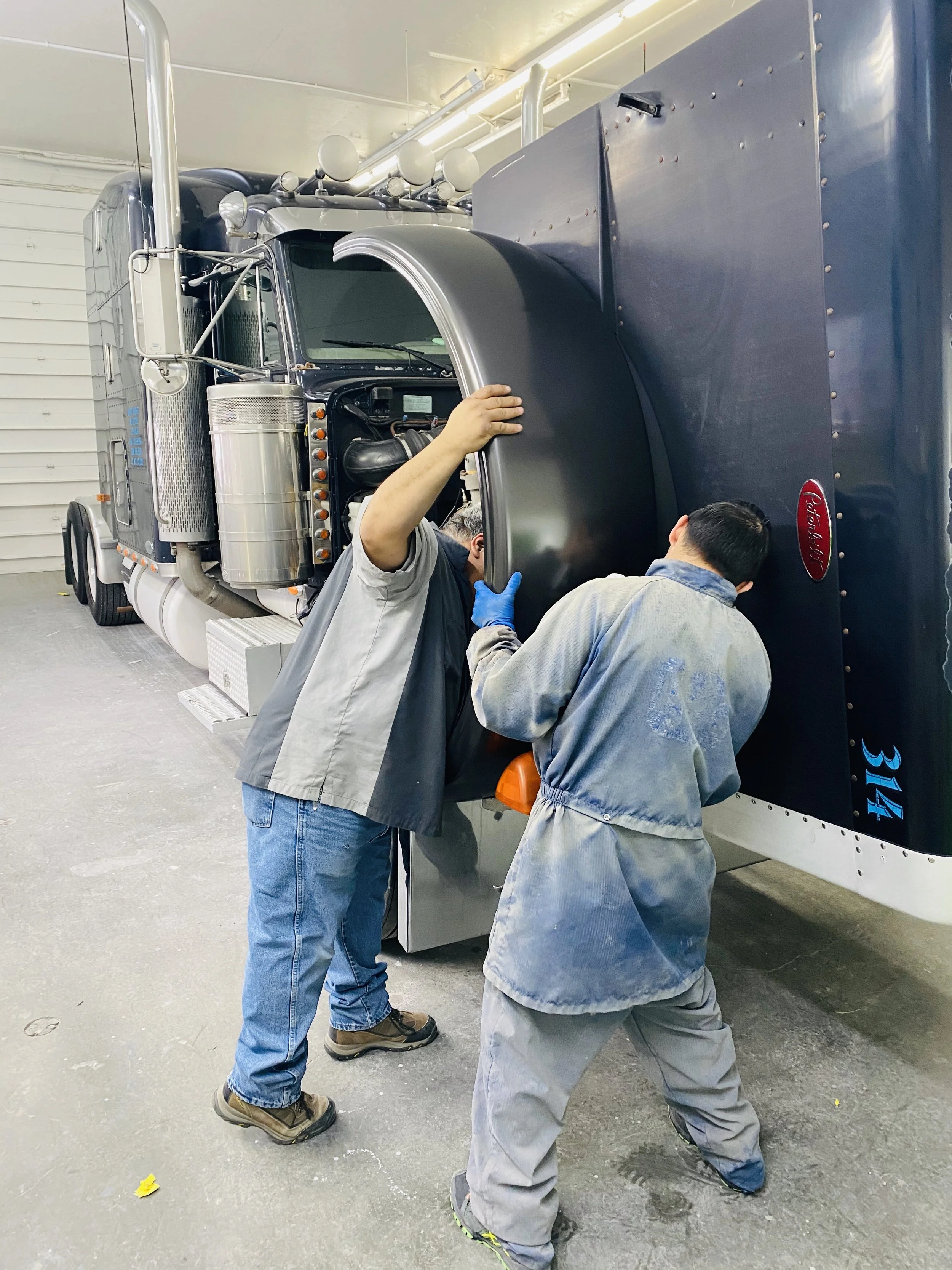 Semi truck auto body repair by commercial specialists