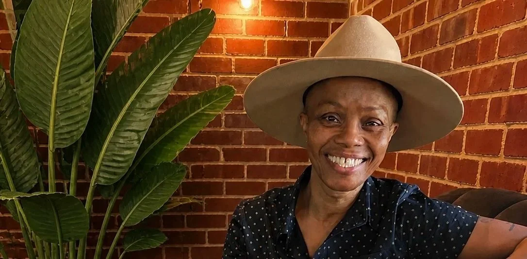 Hi, I'm Kissiah. I invite you to join me here in this space where we allow for the pause. Often we find ourselves going and going, but here we consciously take a moment to sit with the moment itself.