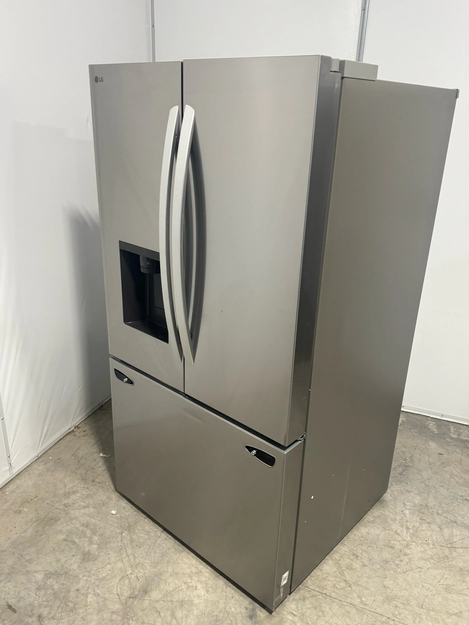 LG 31 cu. ft. Smart Standard-Depth MAX French Door Refrigerator in PrintProof™ Stainless Steel