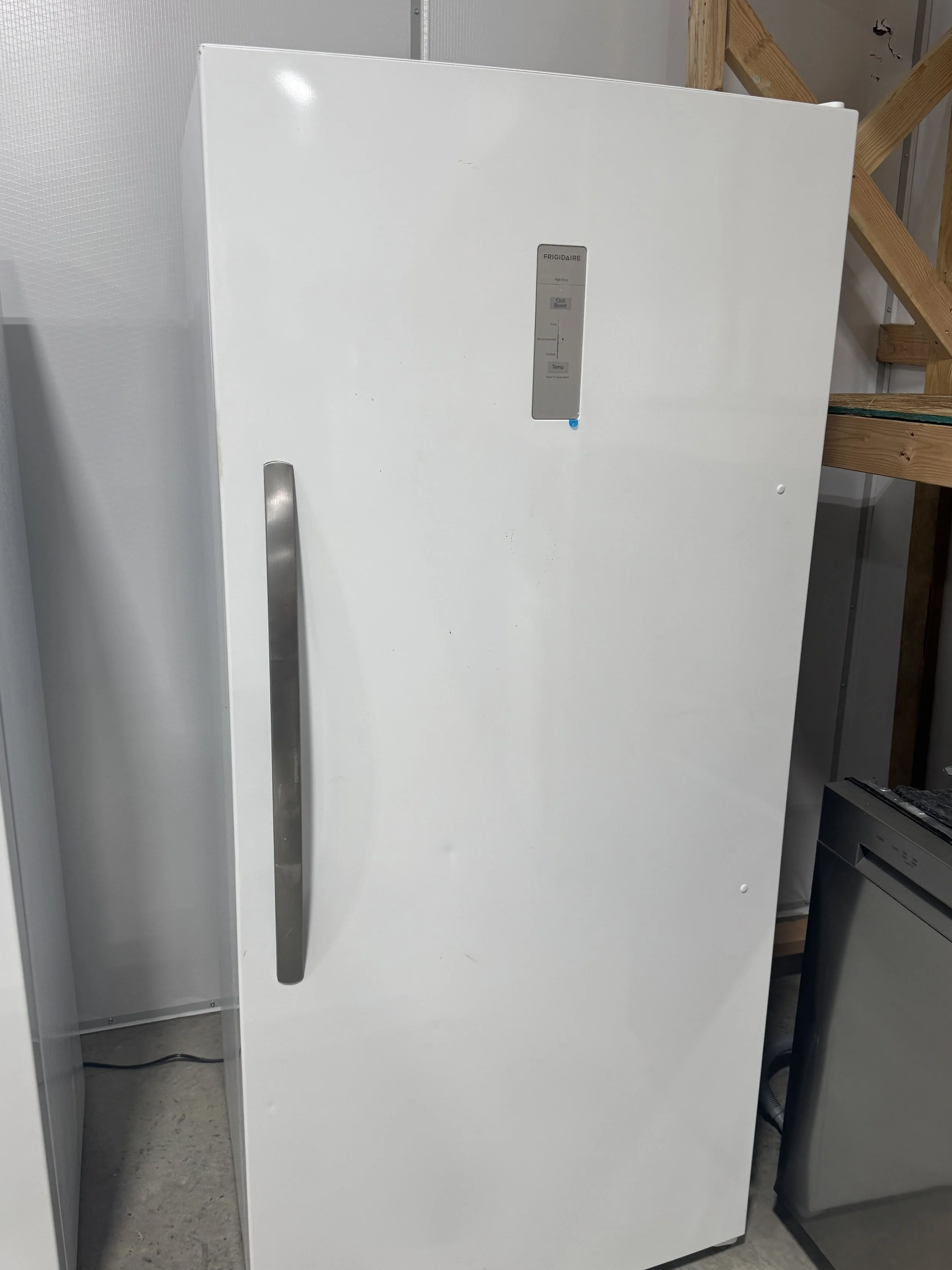Frigidaire 20.0 Cu. Ft. Upright Refrigerator — White