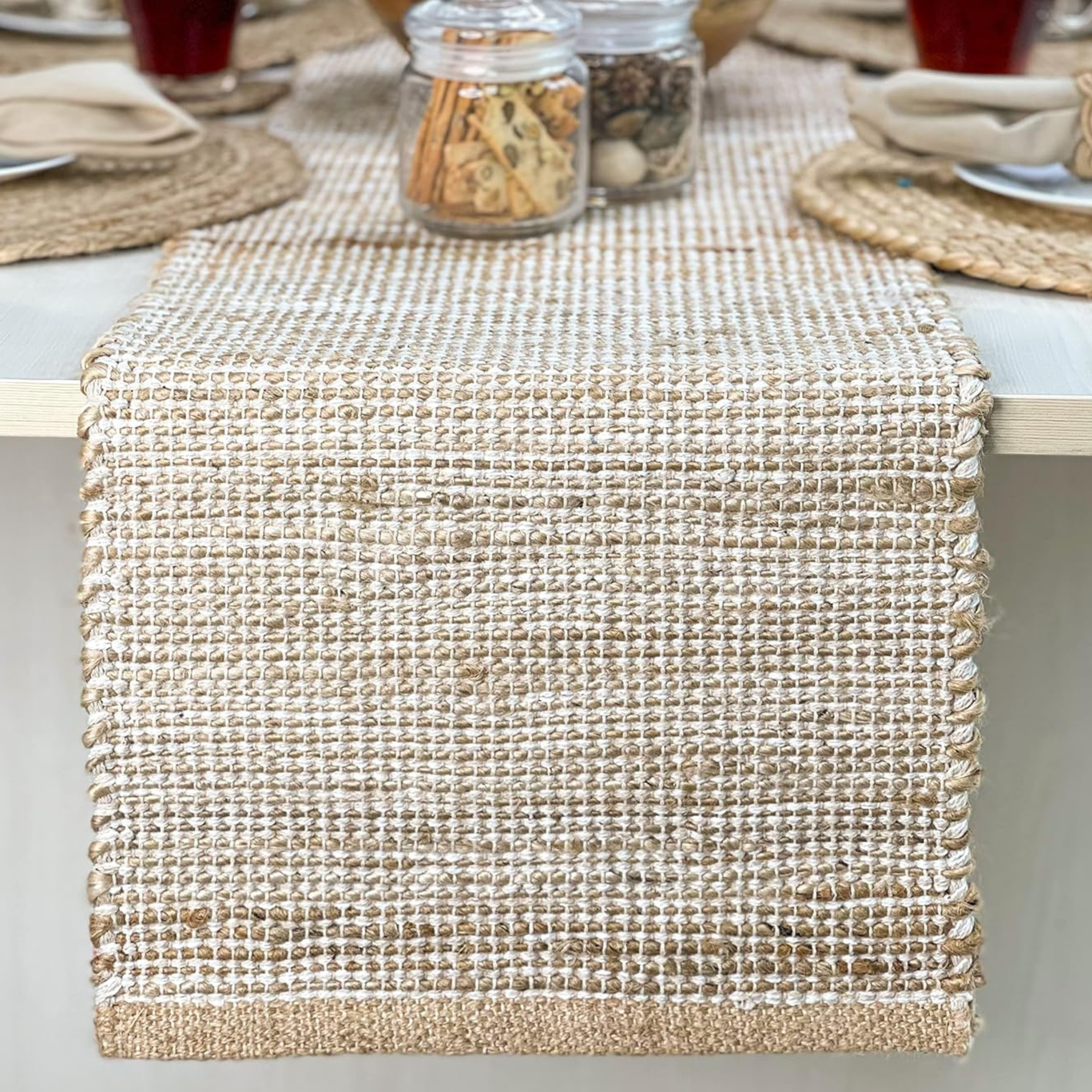 Jute table runner