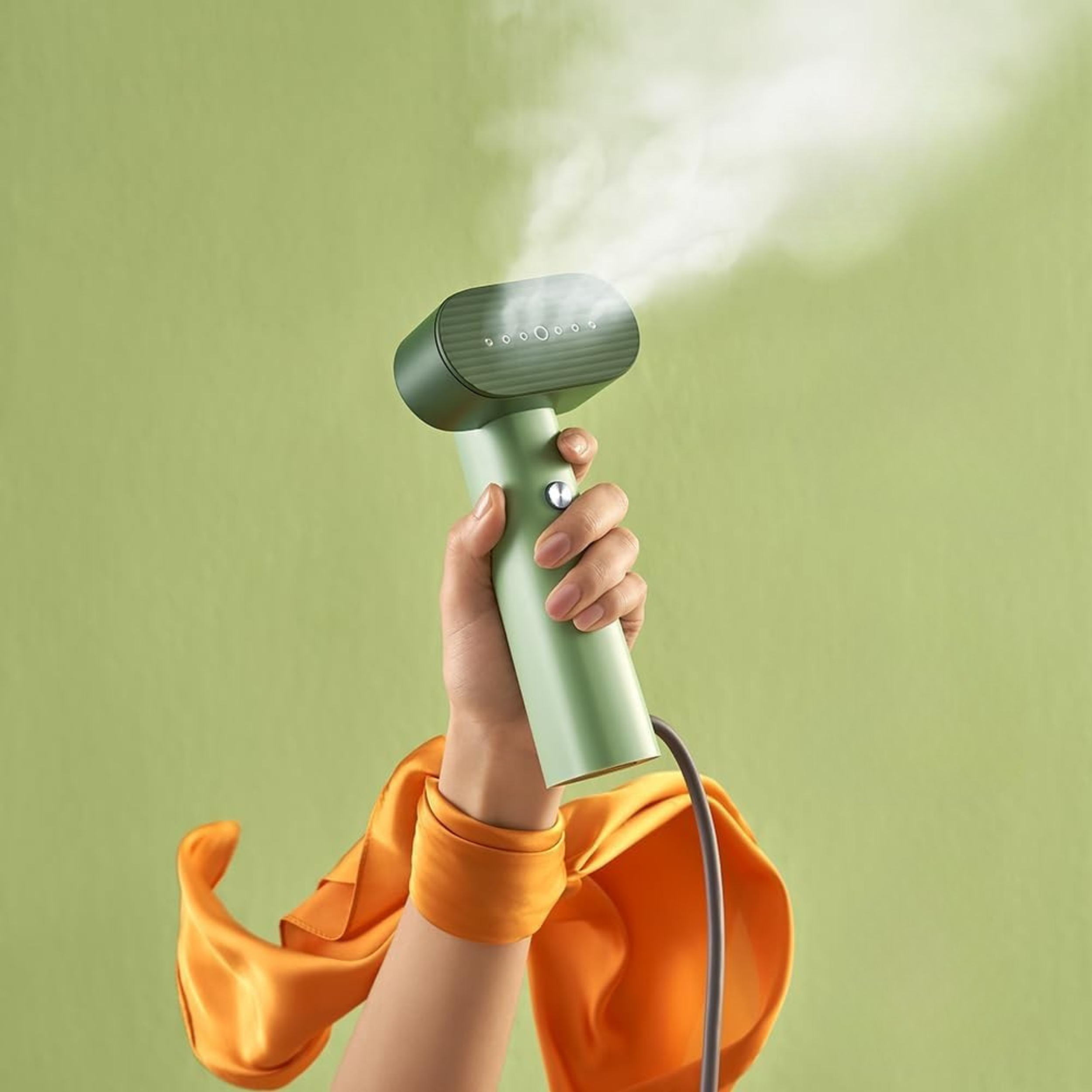 Mini garment steamer