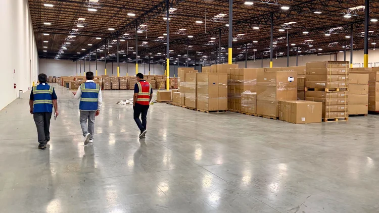 DNA Logistix | Coast-to-Coast Logistics Partner