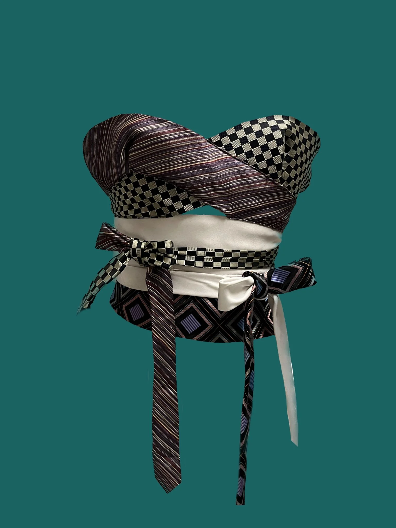 CUSTOM tie top