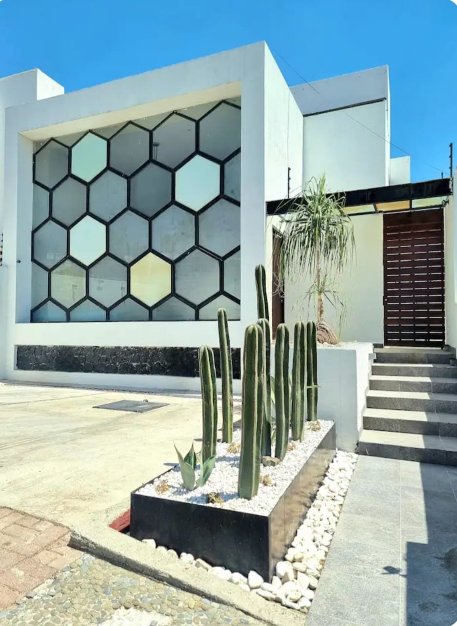 01_portada_fachada_celosia.jpg