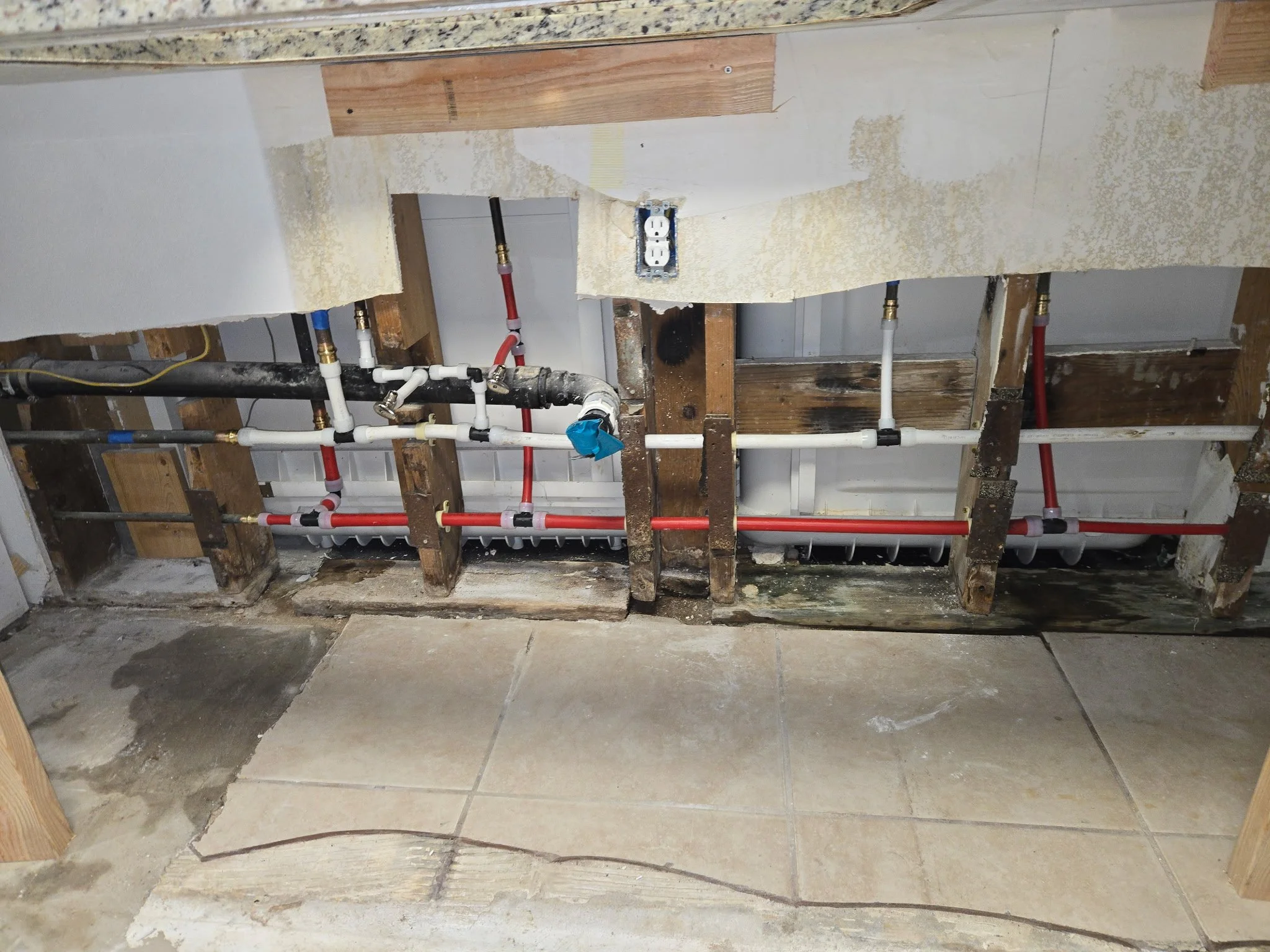 Copper vs. PEX: Choosing the Right Pipe for a Repipe