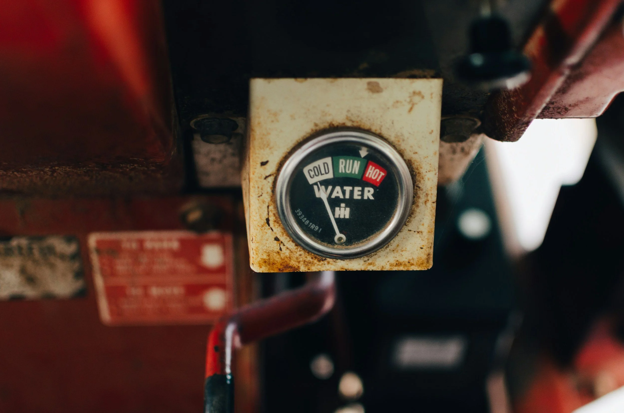 Smart Leak Detectors: Worth It for Arizona Homeowners?