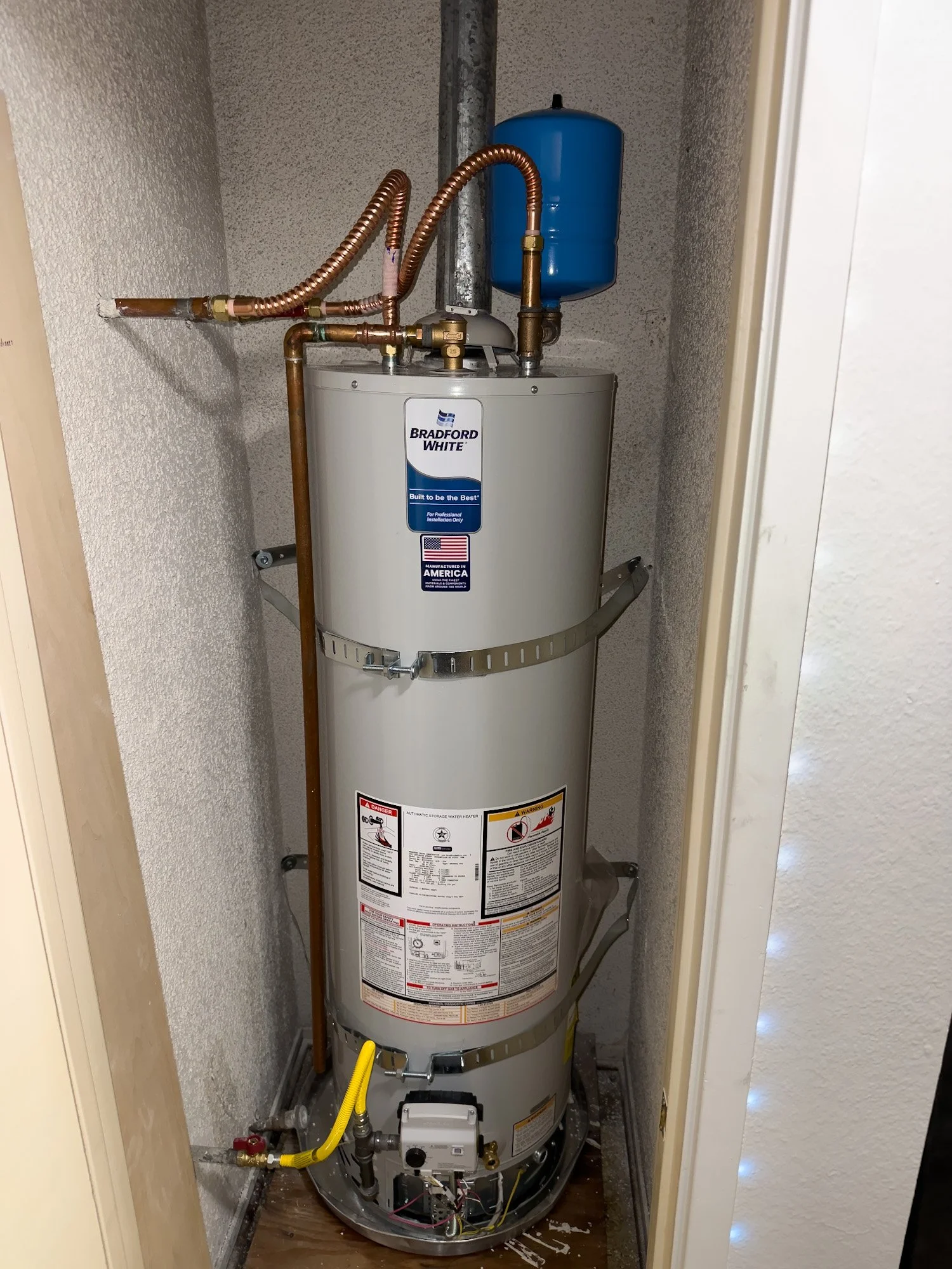 Bradford White conventional water heater installed by Premier Flow Plumbing in Monrovia, CA.