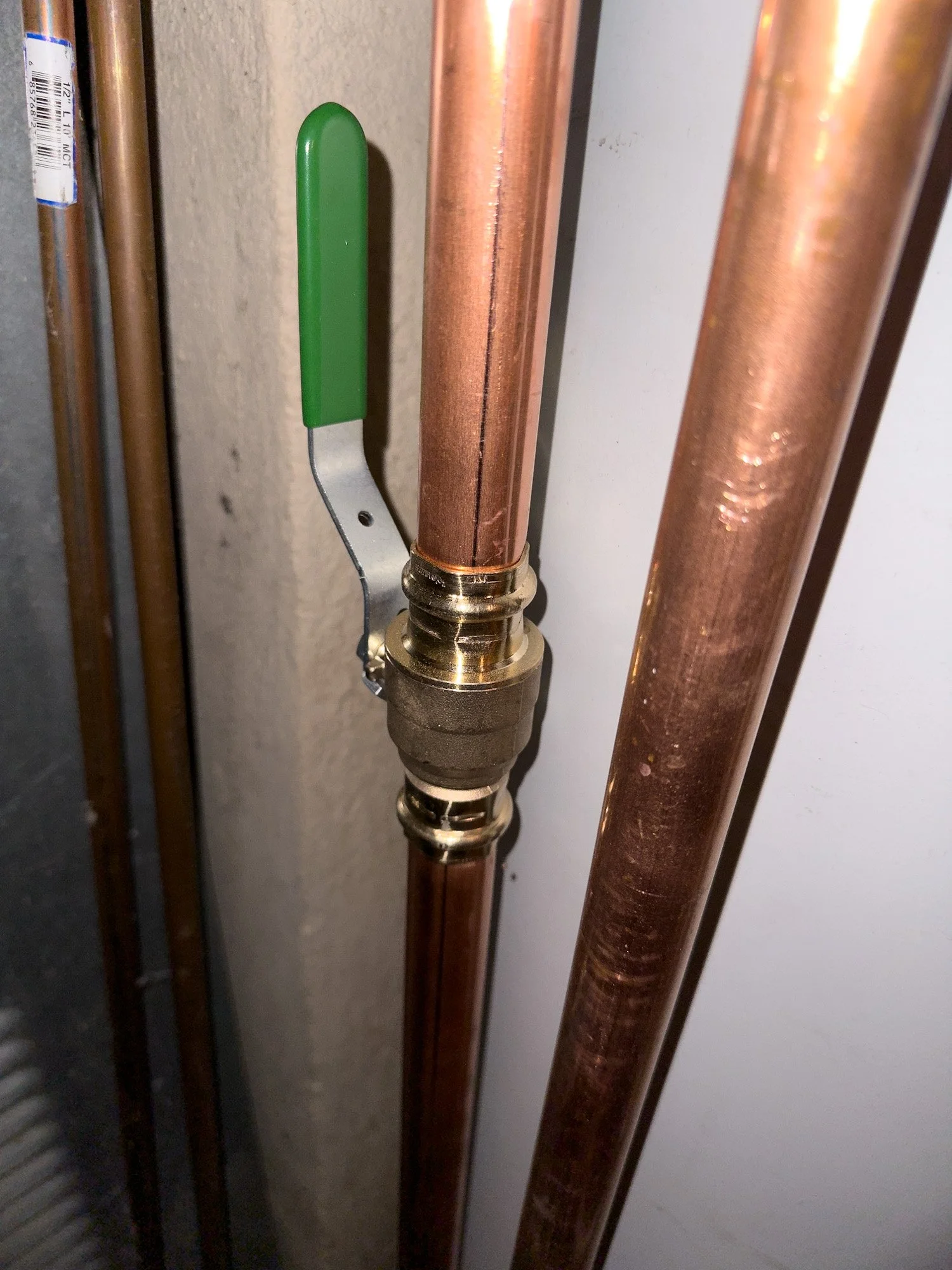 Copper pipe repair by Premier Flow Plumbing in Pasadena, CA.