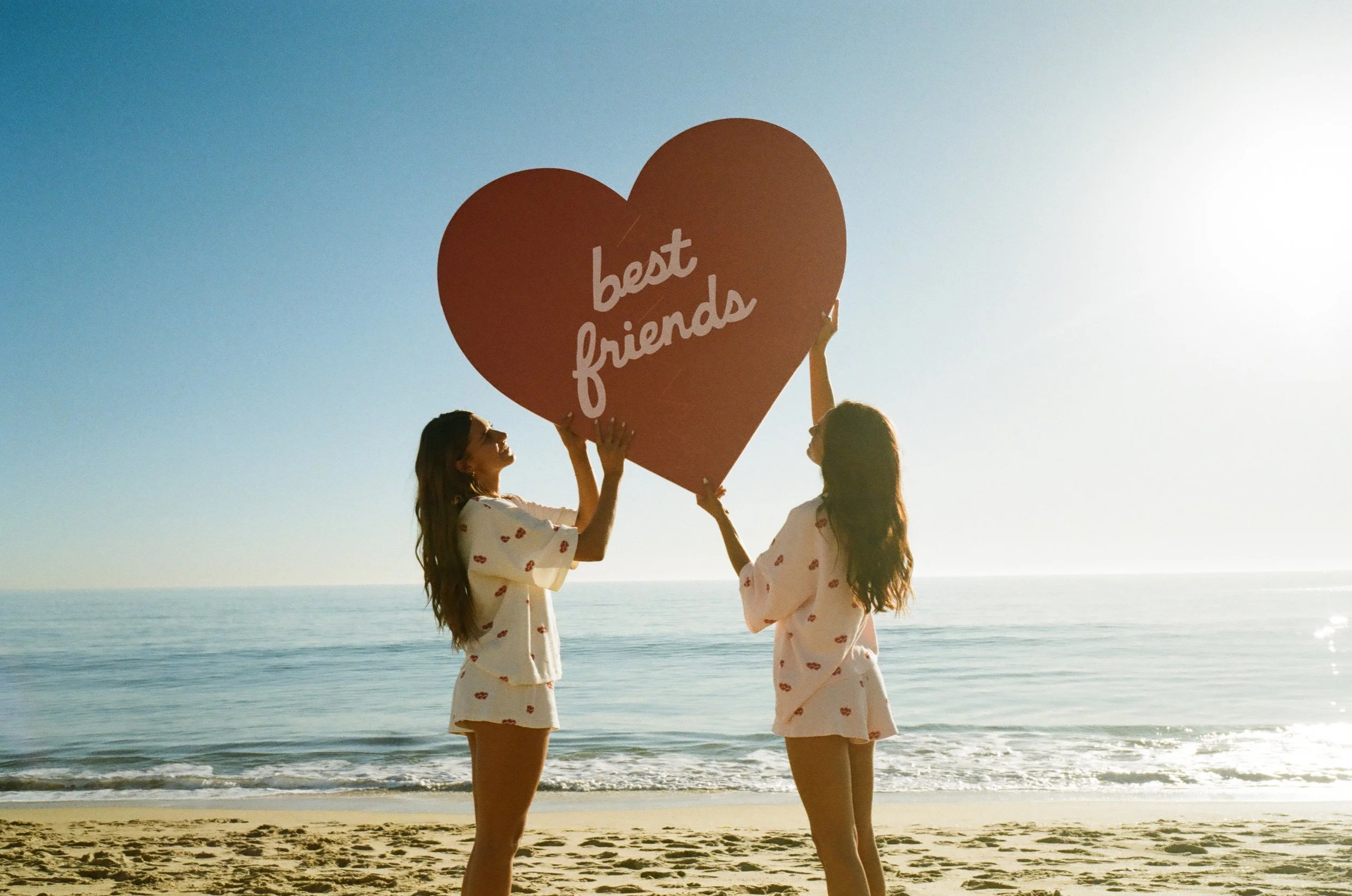 ___ LOVES YOU!