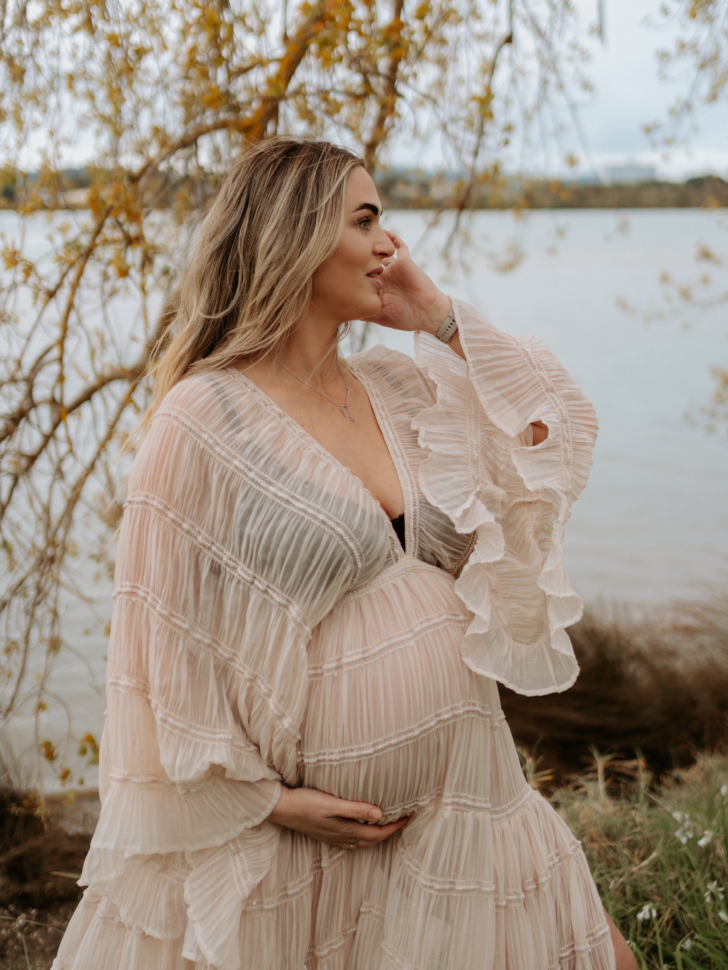 MATERNITY LEAVE 🩷

Only 4 weeks to go until I head off on maternity leave, and I&rsquo;m so excited to be on the home stretch and meet our baby girl very soon! 🥹🎀 

I only have a few appointments left before I finish up, so if you&rsquo;re wanting