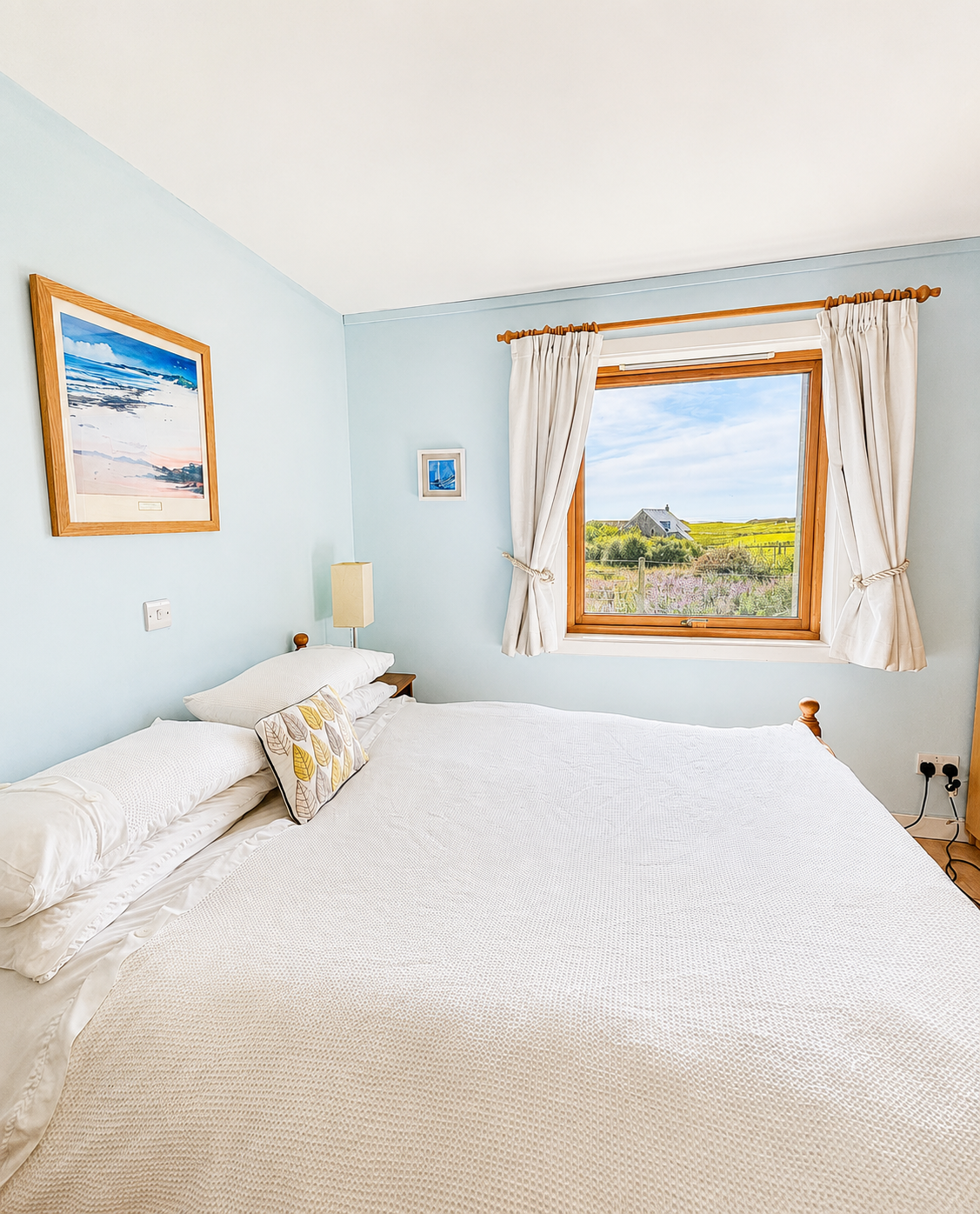 Guest bedroom 2