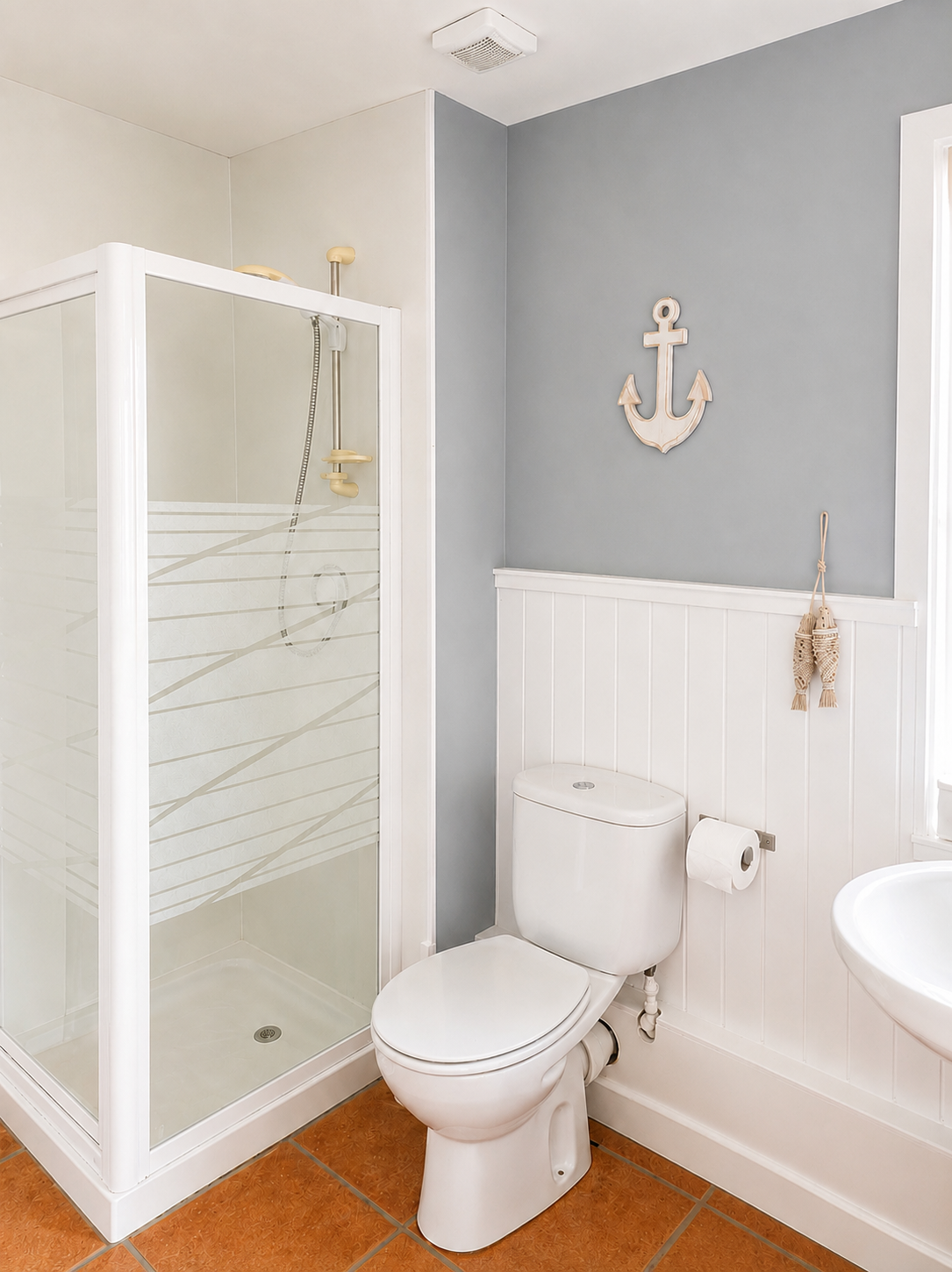 The bathroom for guest bedroom 5